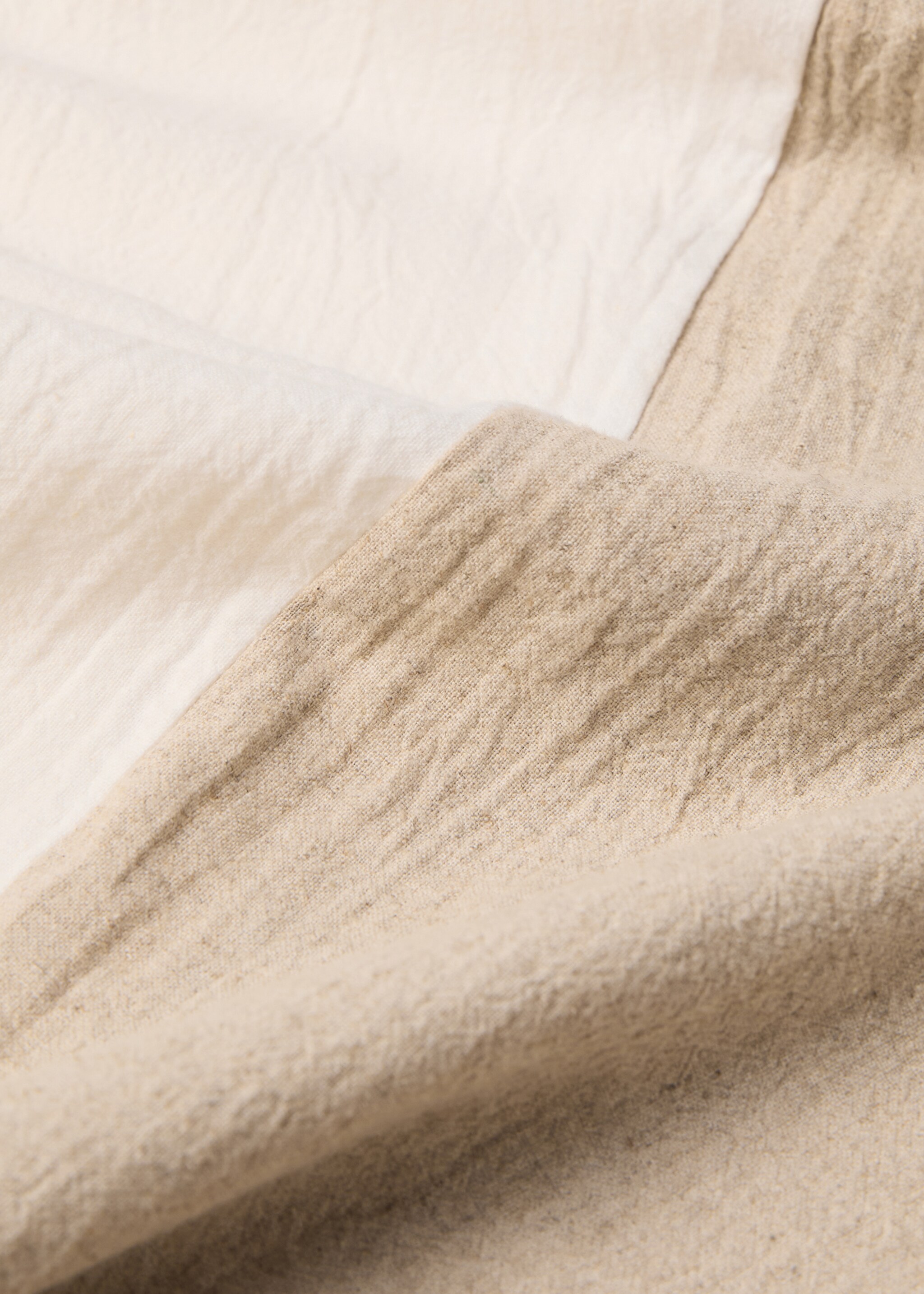 Cotton and linen bedspread - Details of the article 1, Beige. Ref: 77050625-00.