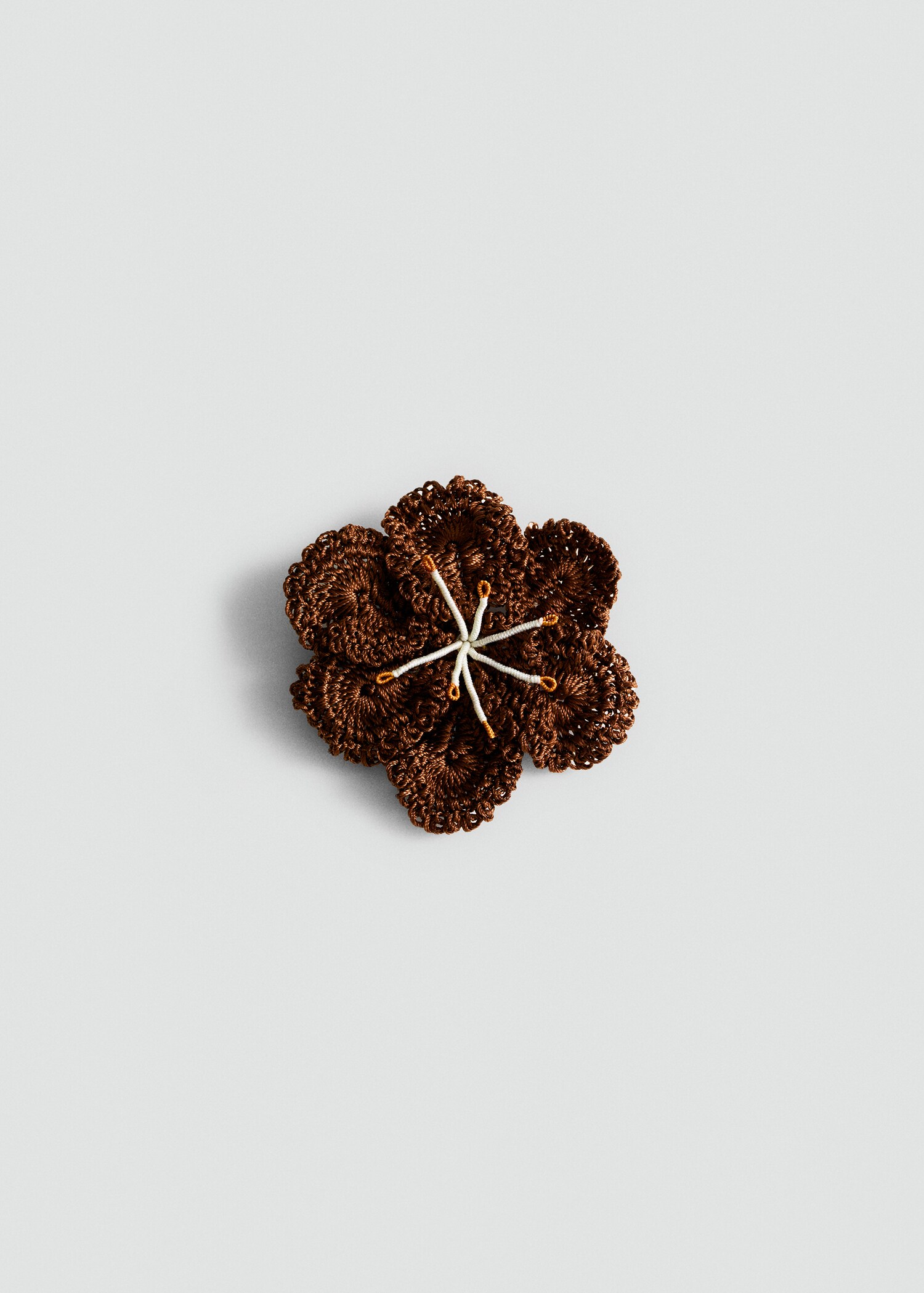 Blumen-Brosche im Häkel-Style - Artikel ohne Model