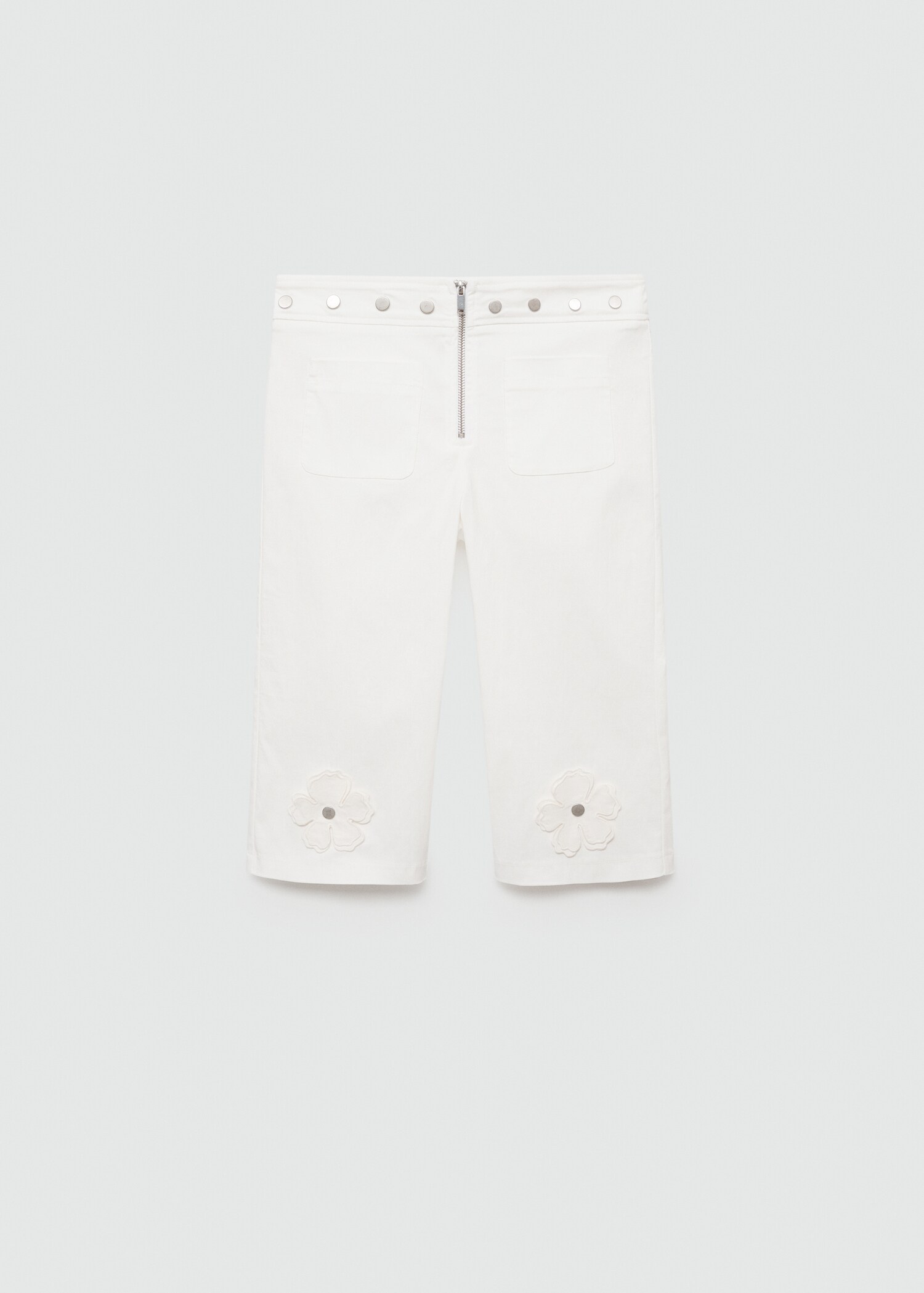 Pantalón capri botones decorativos - Artículo sin modelo