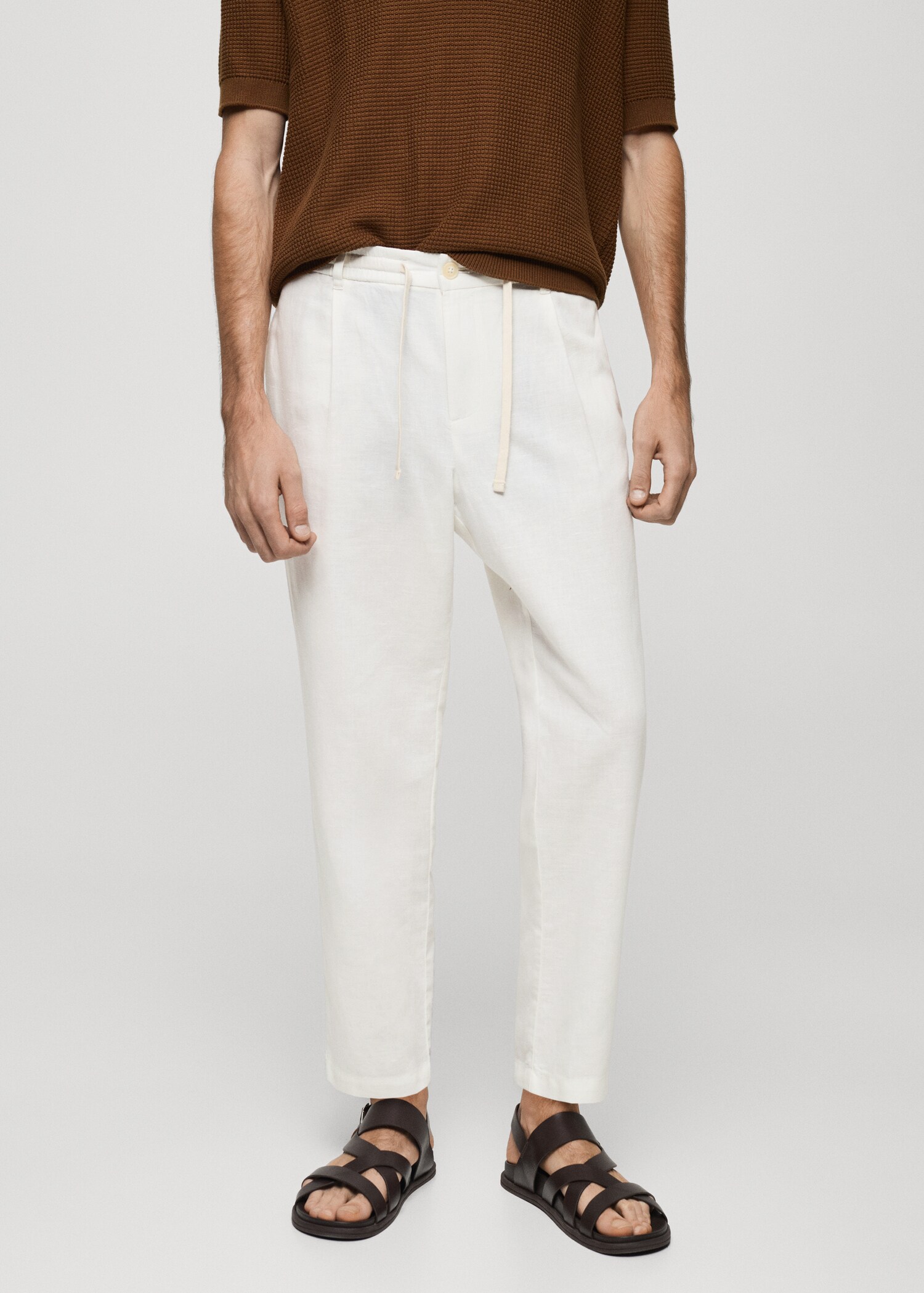 Pantalón slim fit lino cordón - Plano medio