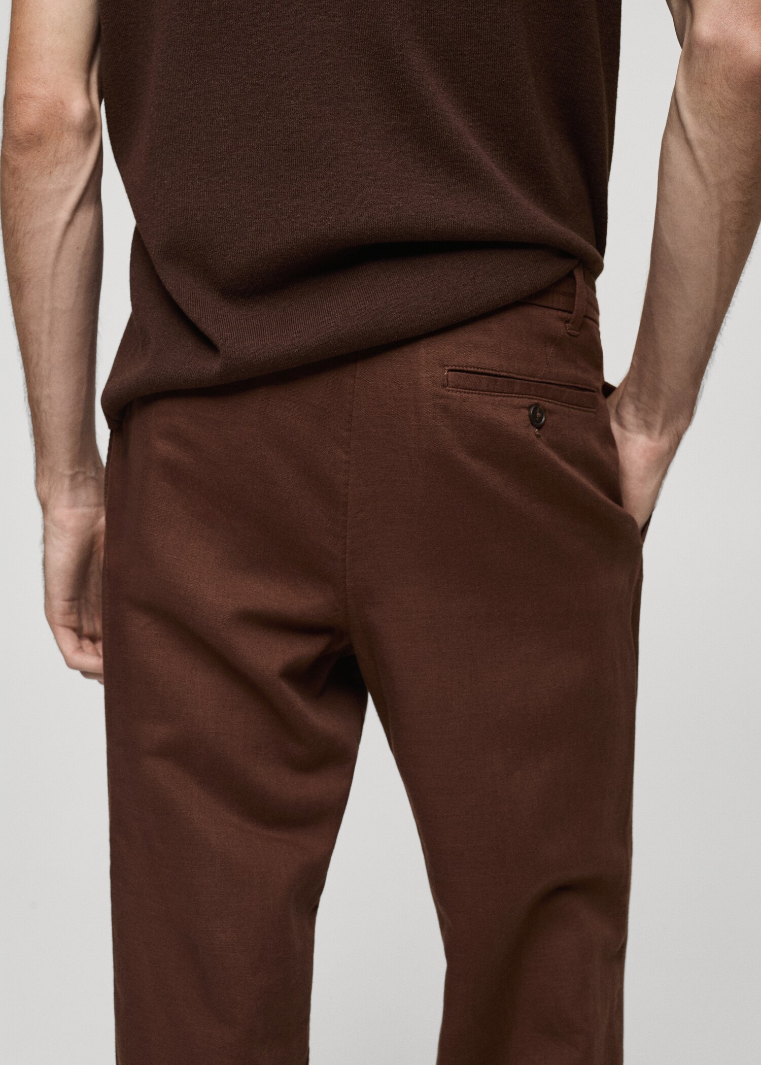 Slim-fit trousers with drawstring - Details of the article 6