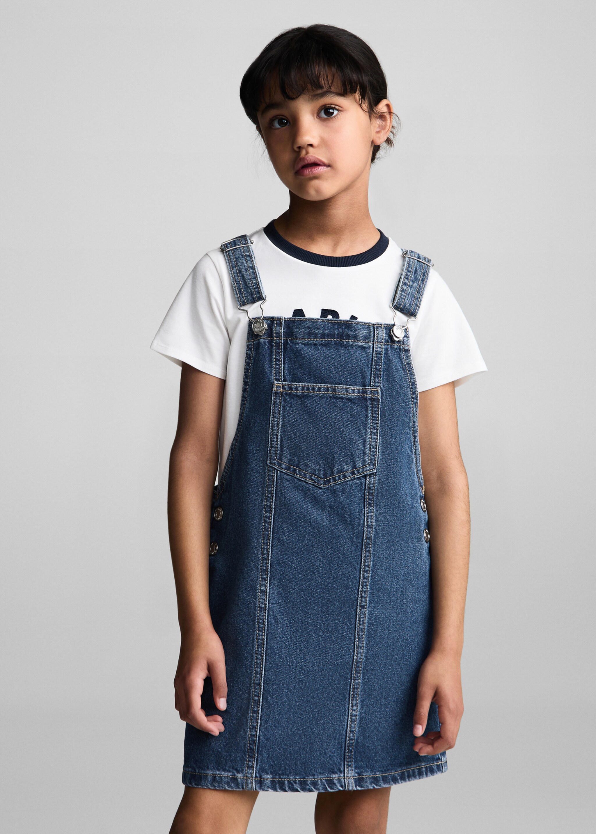 Short denim pinafore - Medium plane, Medium Blue. Ref: 77051008-00.