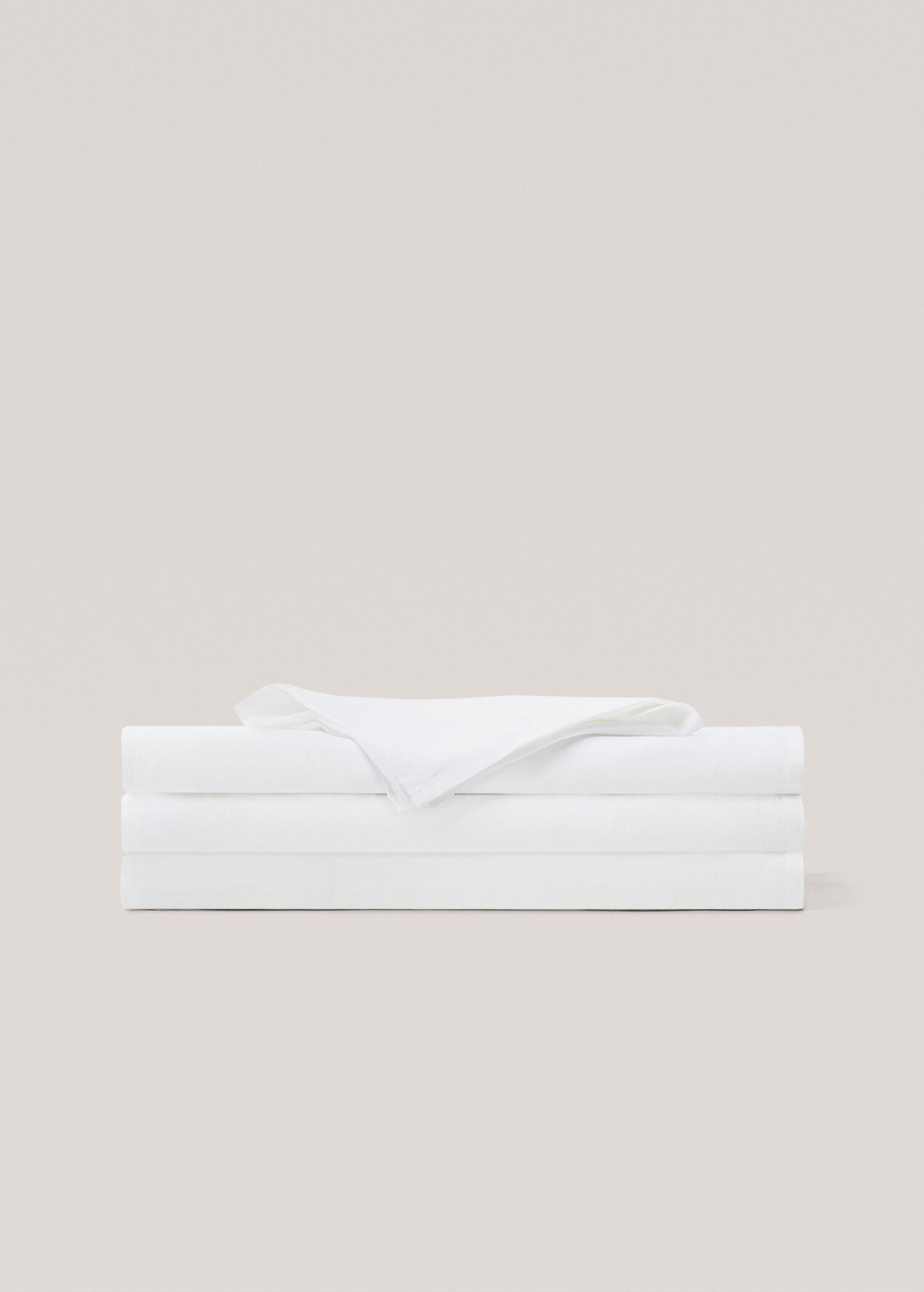 Nappe 100 % lin pour 2 à 4 convives - Article sans modèle