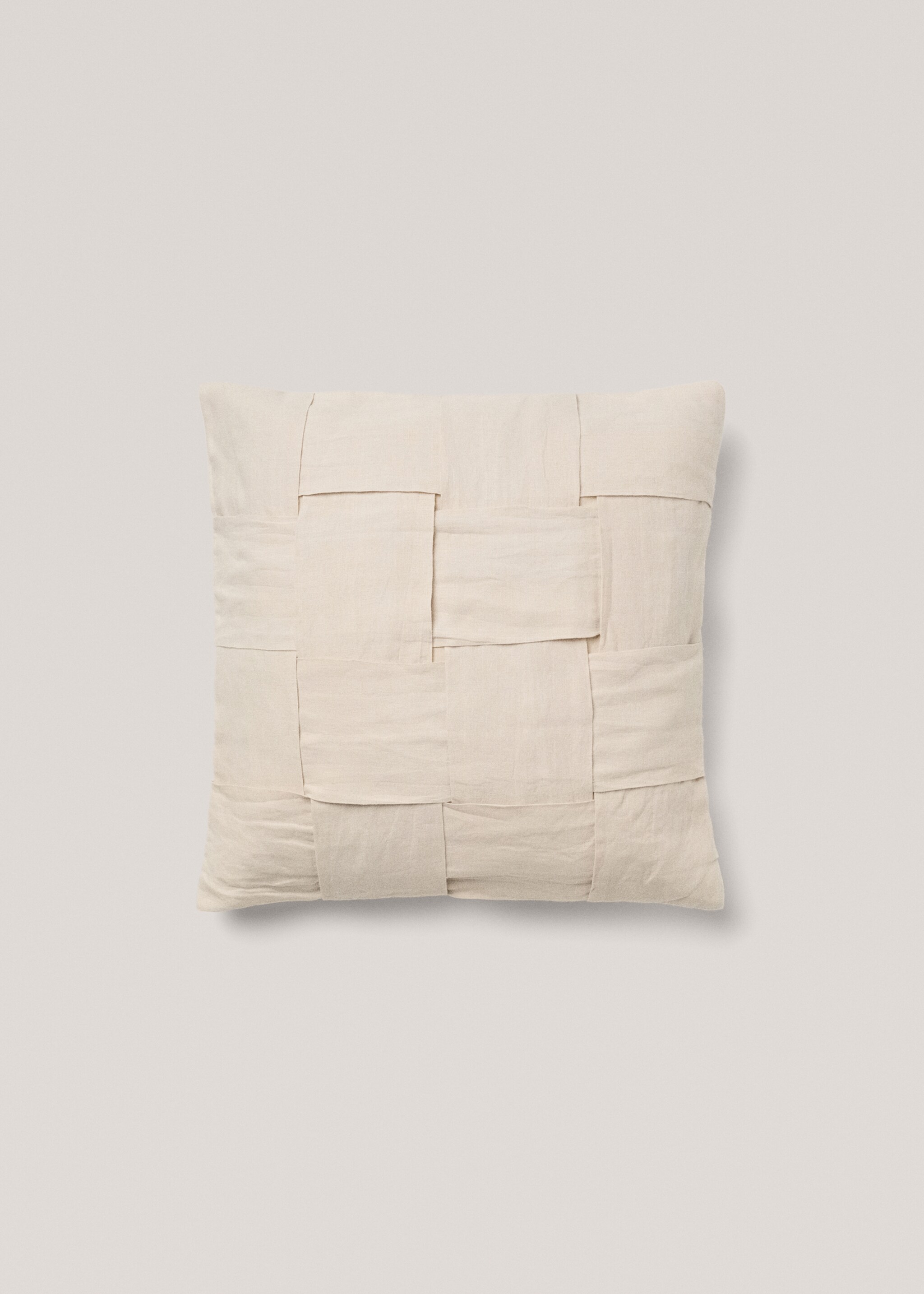 Leinen-Kissenbezug in Flechtoptik - Artikel ohne Model, Sandfarben. Ref: 77051015-00.