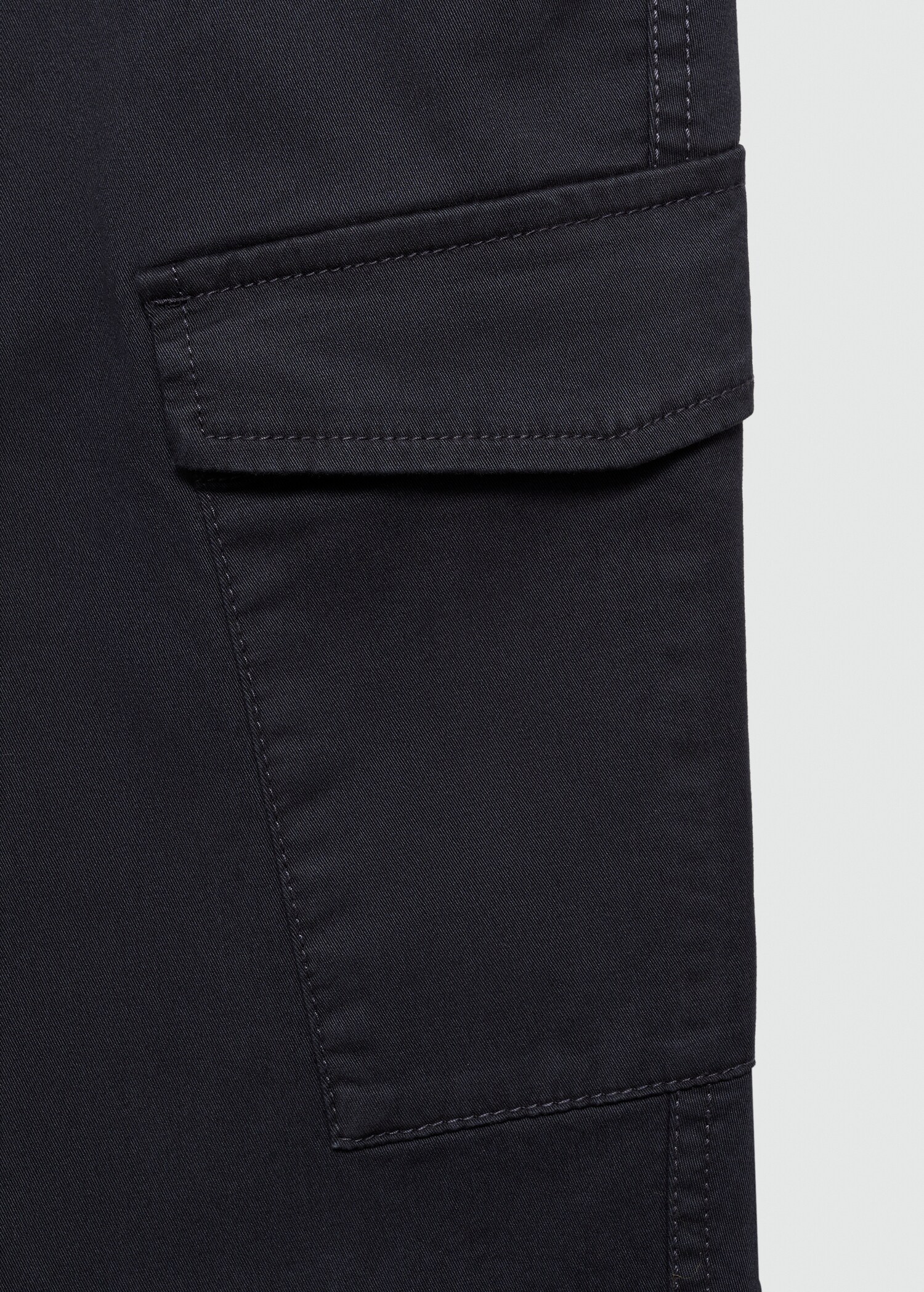 Cotton cargo trousers - Details of the article 8