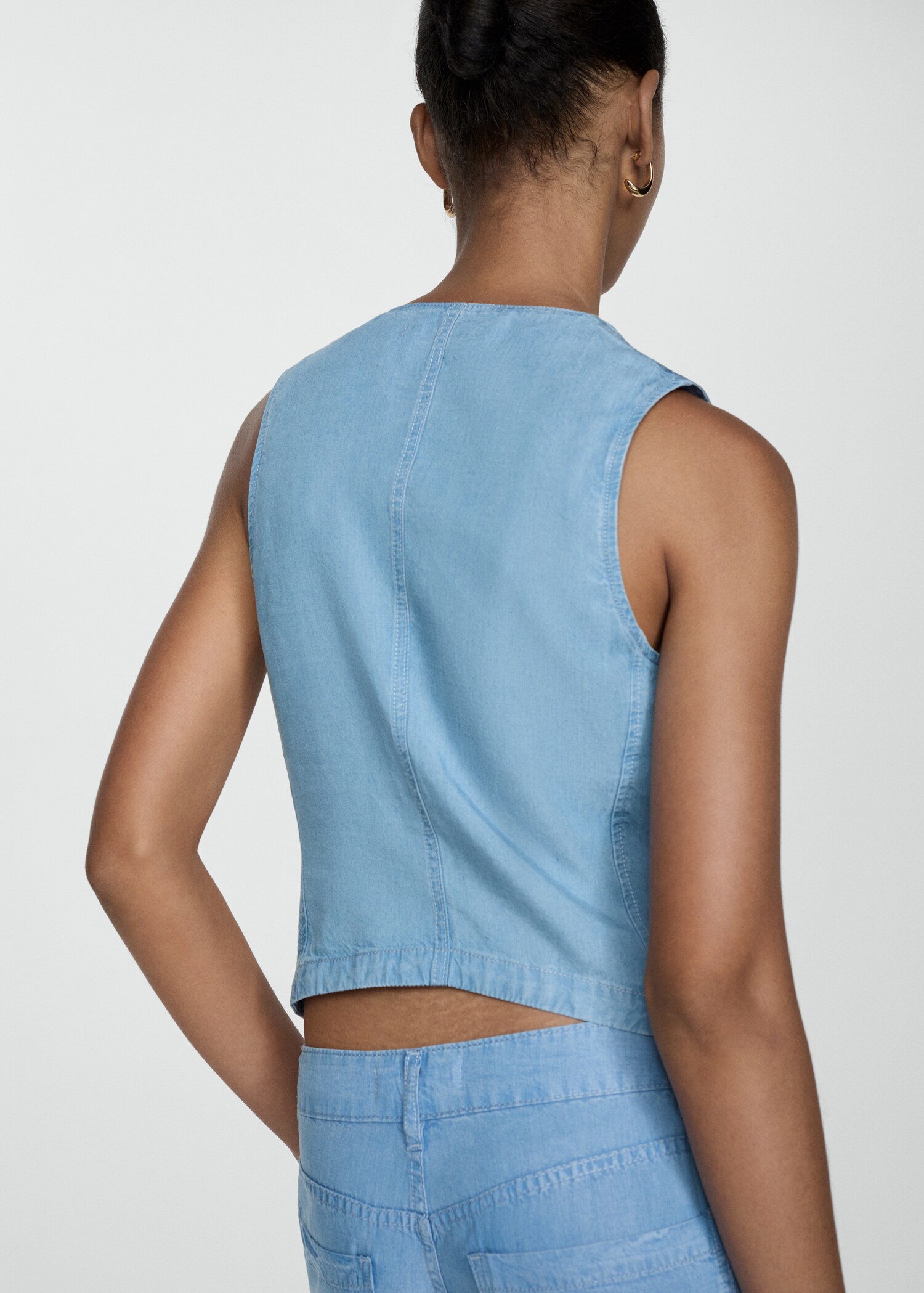 Denim-effect lyocell waistcoat - Reverse of the article