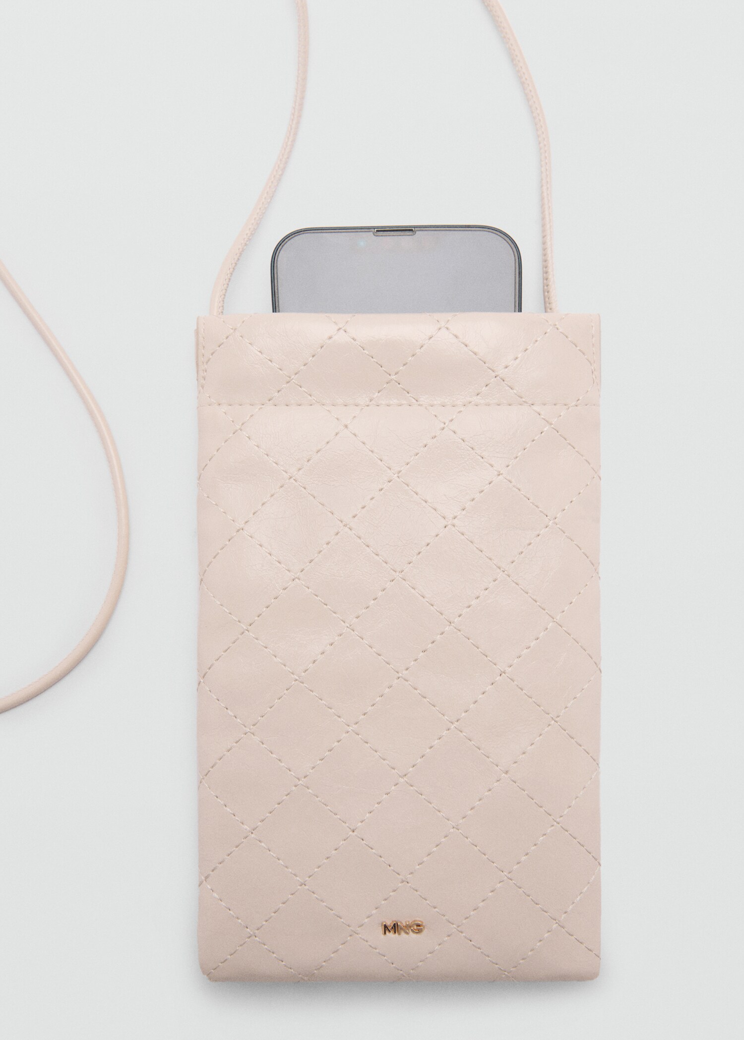 Mobile phone case with decorative stitching - Details of the article 2