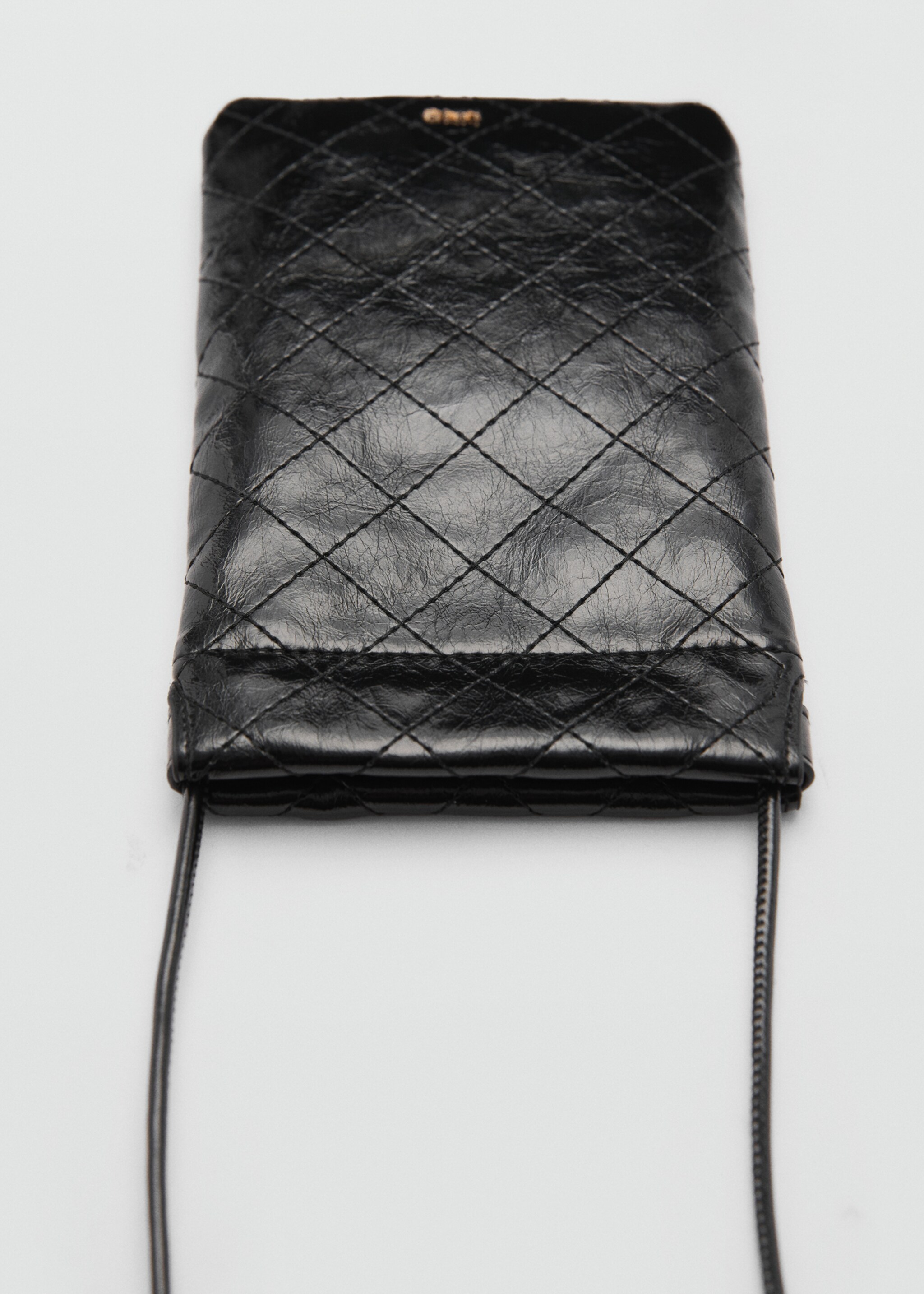 Mobile phone case with decorative stitching - Details of the article 1