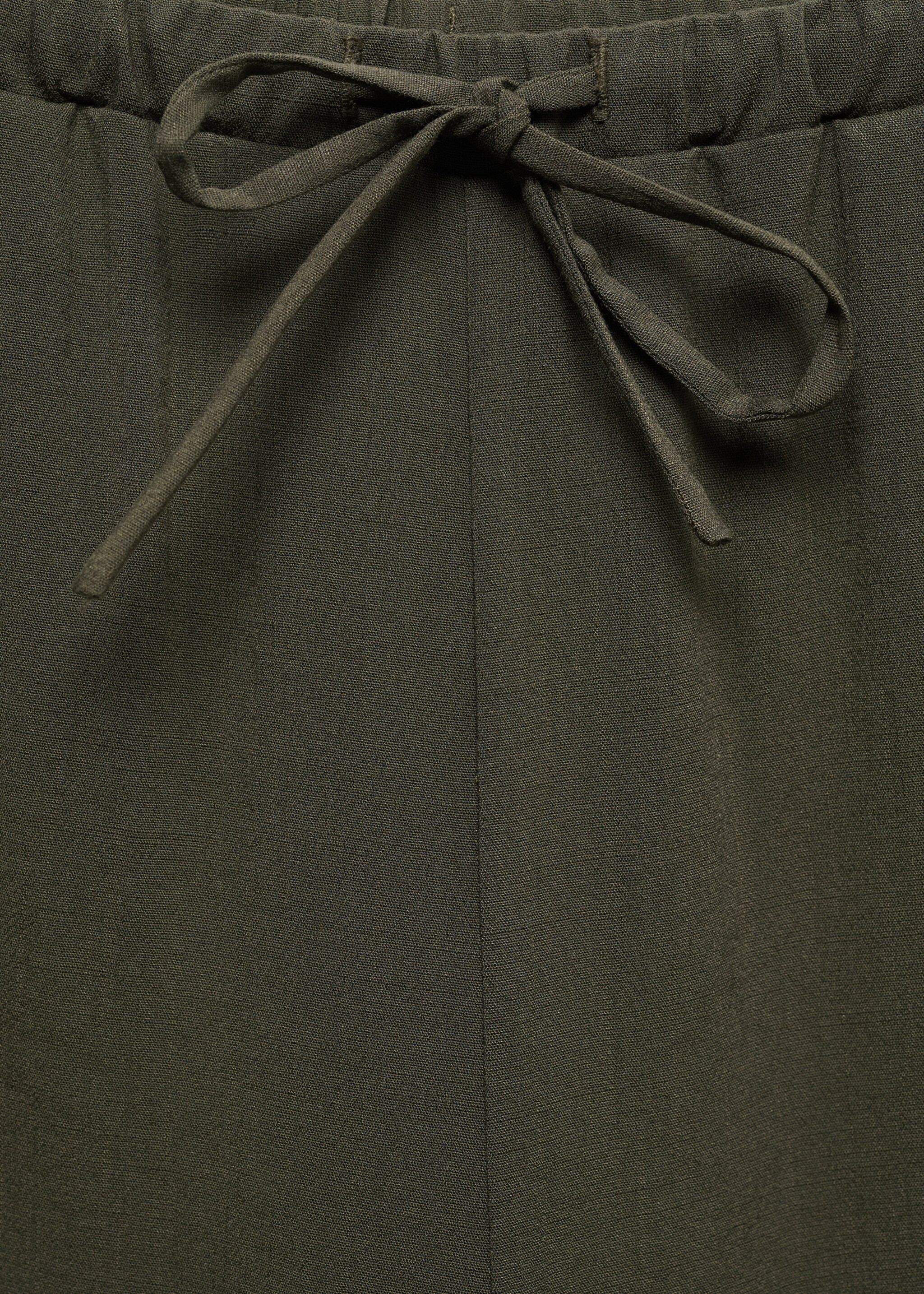 Straight-fit trousers with elastic waist - Details of the article 8, Khaki. Ref: 77052008-00.