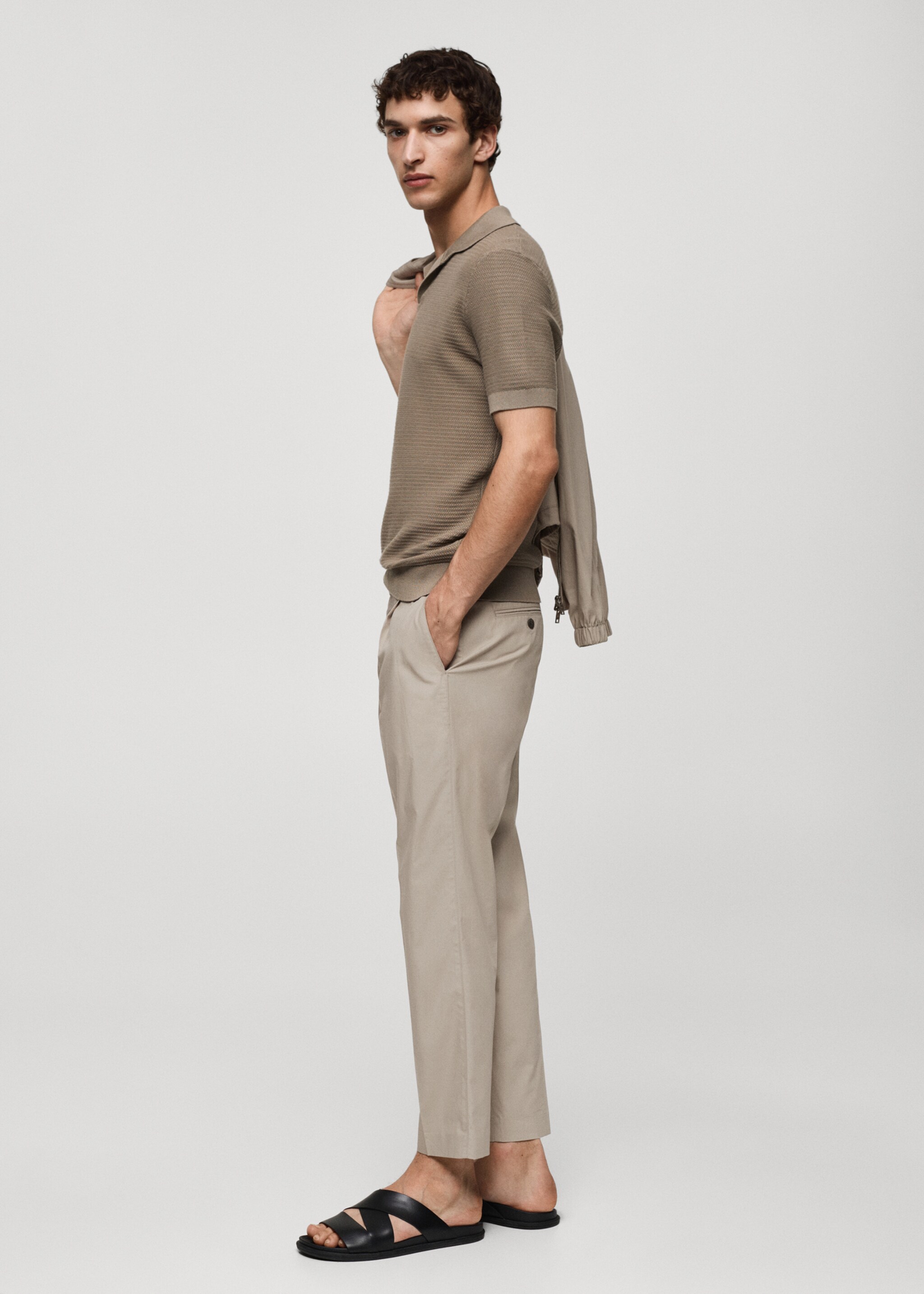 Παντελόνι slim fit lyocell πιέτες - Λεπτομέρεια του προϊόντος 2, Γκρι Ανοιχτό/Παστελ. Ref: 77052532-00.