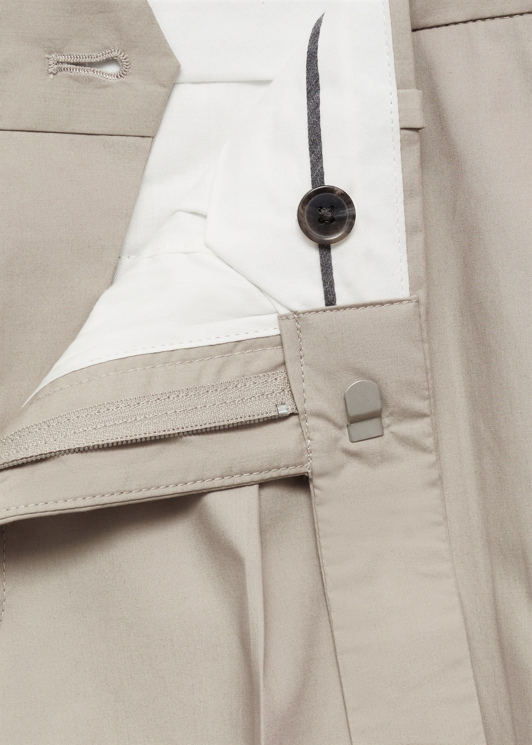 Παντελόνι slim fit lyocell πιέτες - Λεπτομέρεια του προϊόντος 8, Γκρι Ανοιχτό/Παστελ. Ref: 77052532-00.
