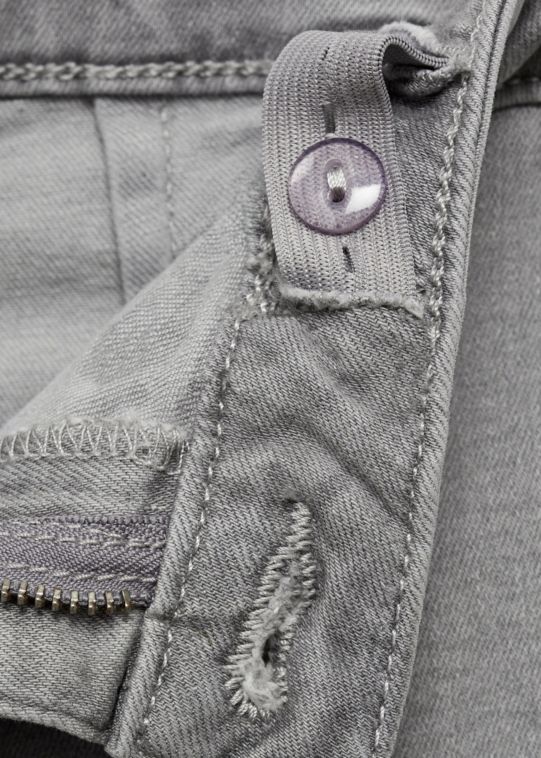Jupe-culotte jean bas effiloché - Détail de l'article 8, Gris denim. Ref: 77052538-00.