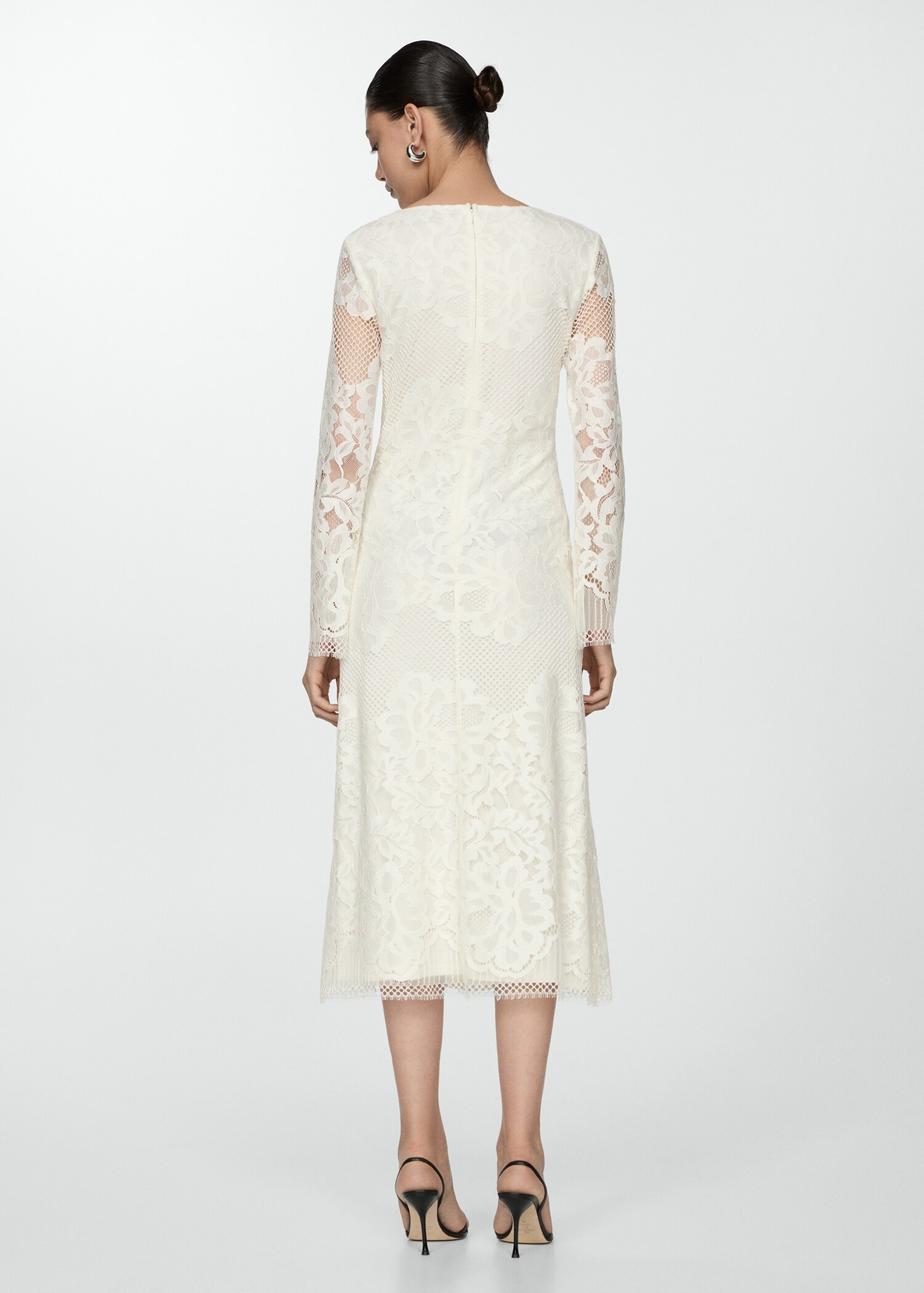 Embroidered midi dress - Reverse of the article