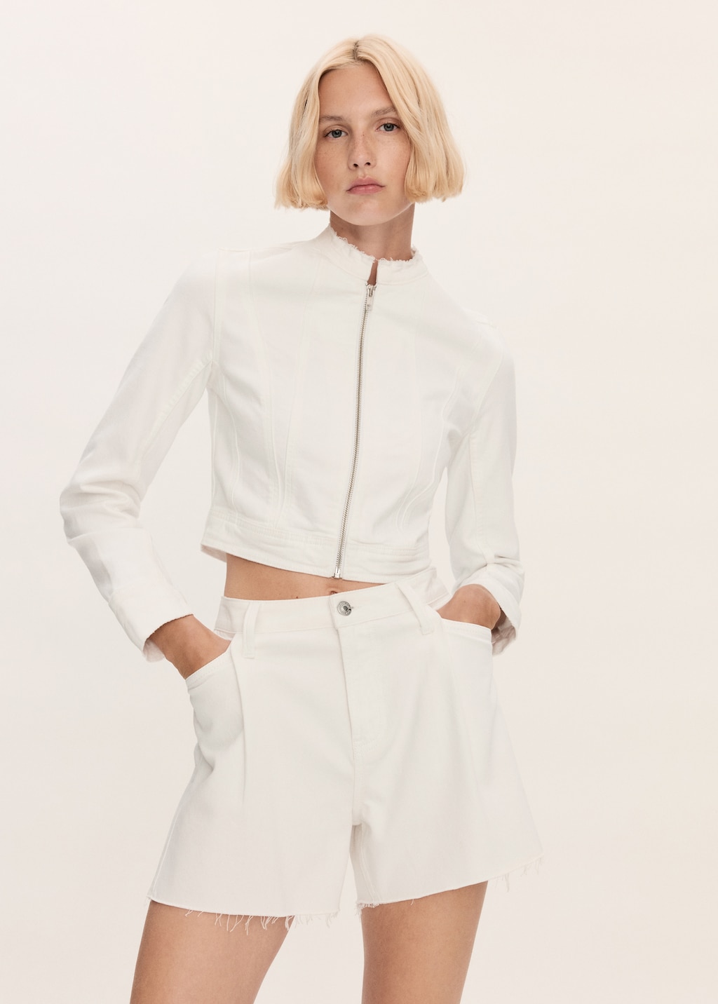 Mewa Glatte Korte Broek ANASTAZJA, Korte Broek met een Brede Broekpoot, Halfkeuken voor Dames, Onderrok, Antistatisch, beige, 48 Mewa Glatte Korte Broek ANASTAZJA, Korte Broek met een Brede Broekpoot, Halfkeuken voor Dames, Onderrok, Antistatisch, beige, 48