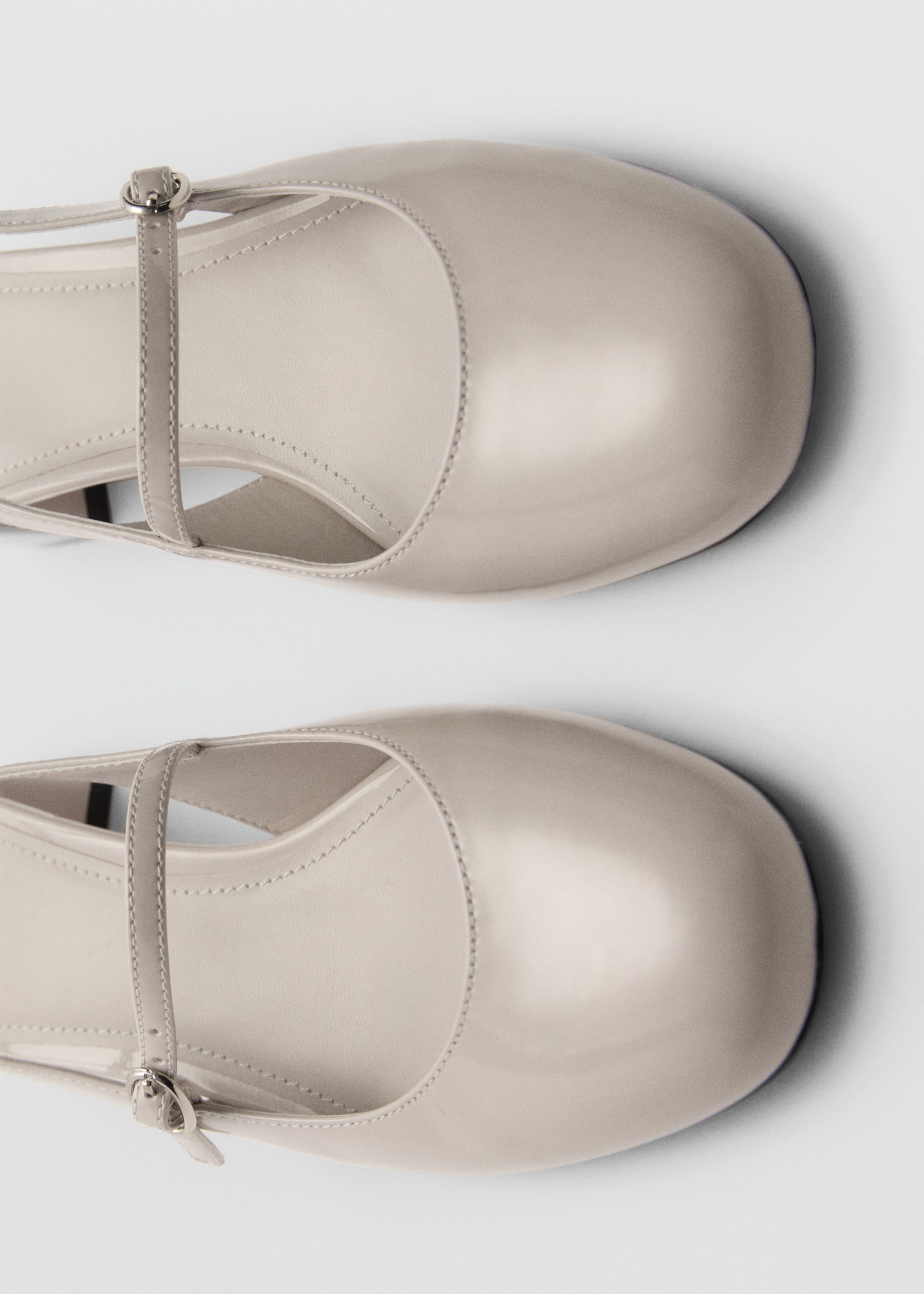 Heeled shoes with buckle - Details of the article 1, Ice Grey. Ref: 77052921-00.