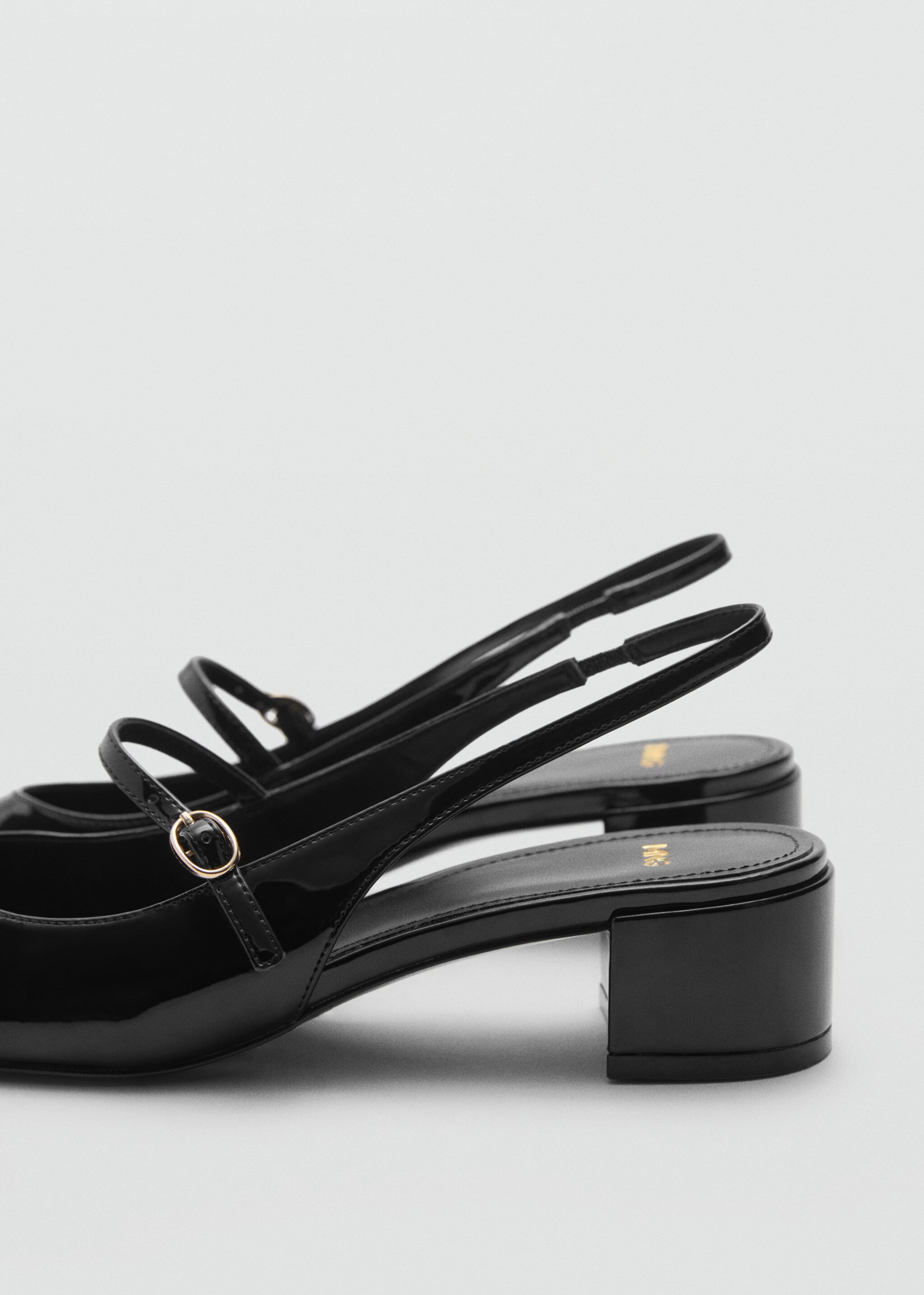 Heeled shoes with buckle - Details of the article 1, Black. Ref: 77052921-00.