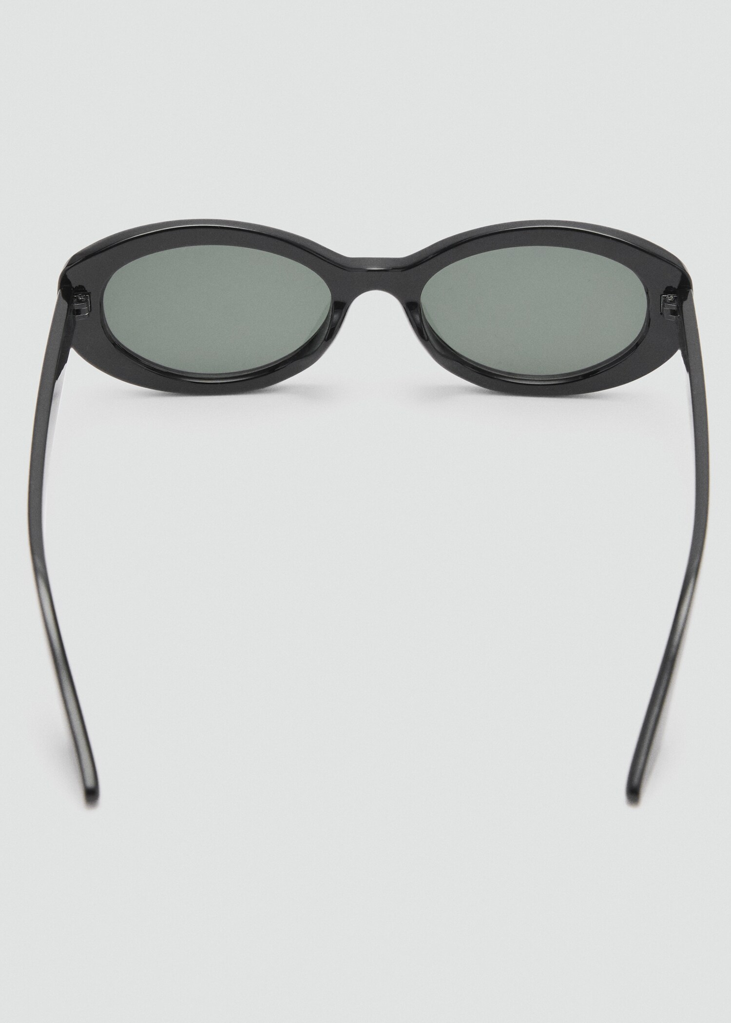 Resin frame sunglasses - Details of the article 1