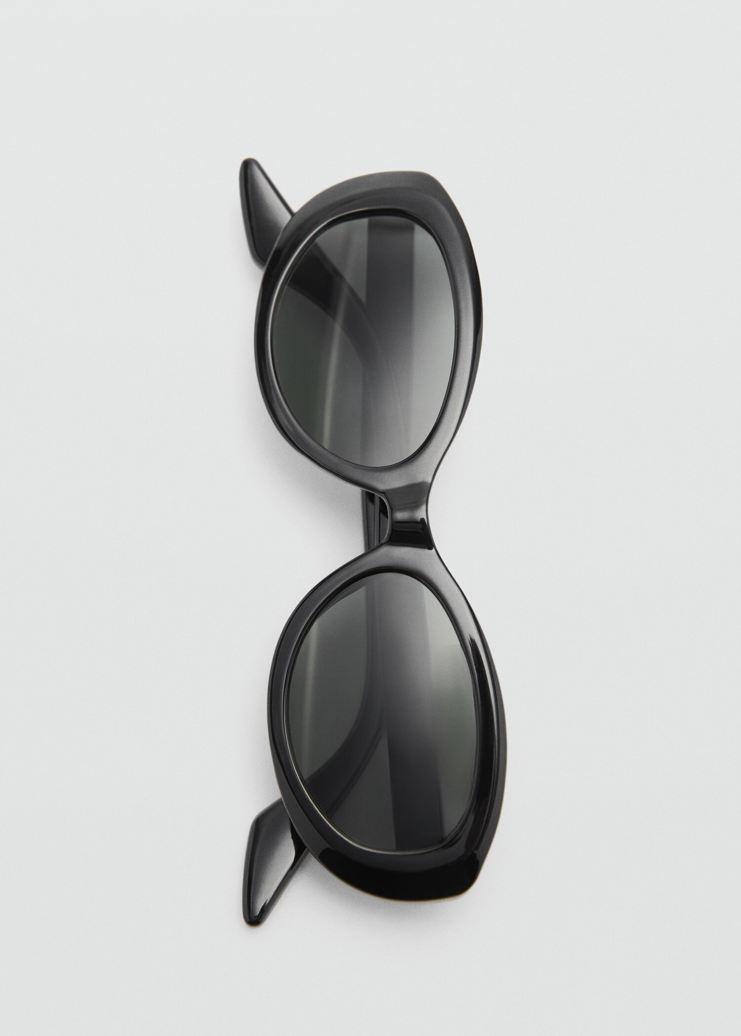 Resin frame sunglasses - Details of the article 2