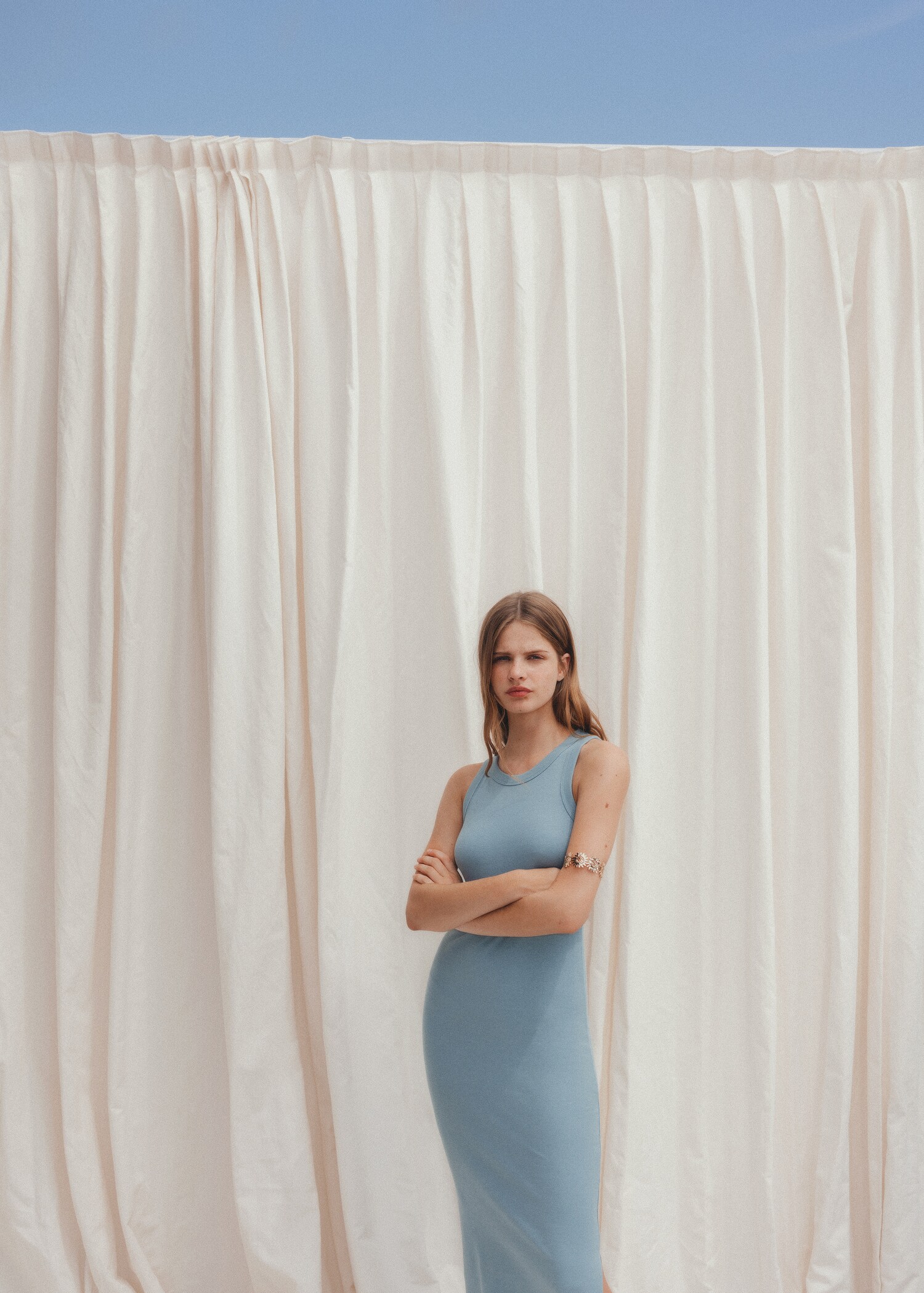 Vestido midi ajustado - Detalle del artículo 5