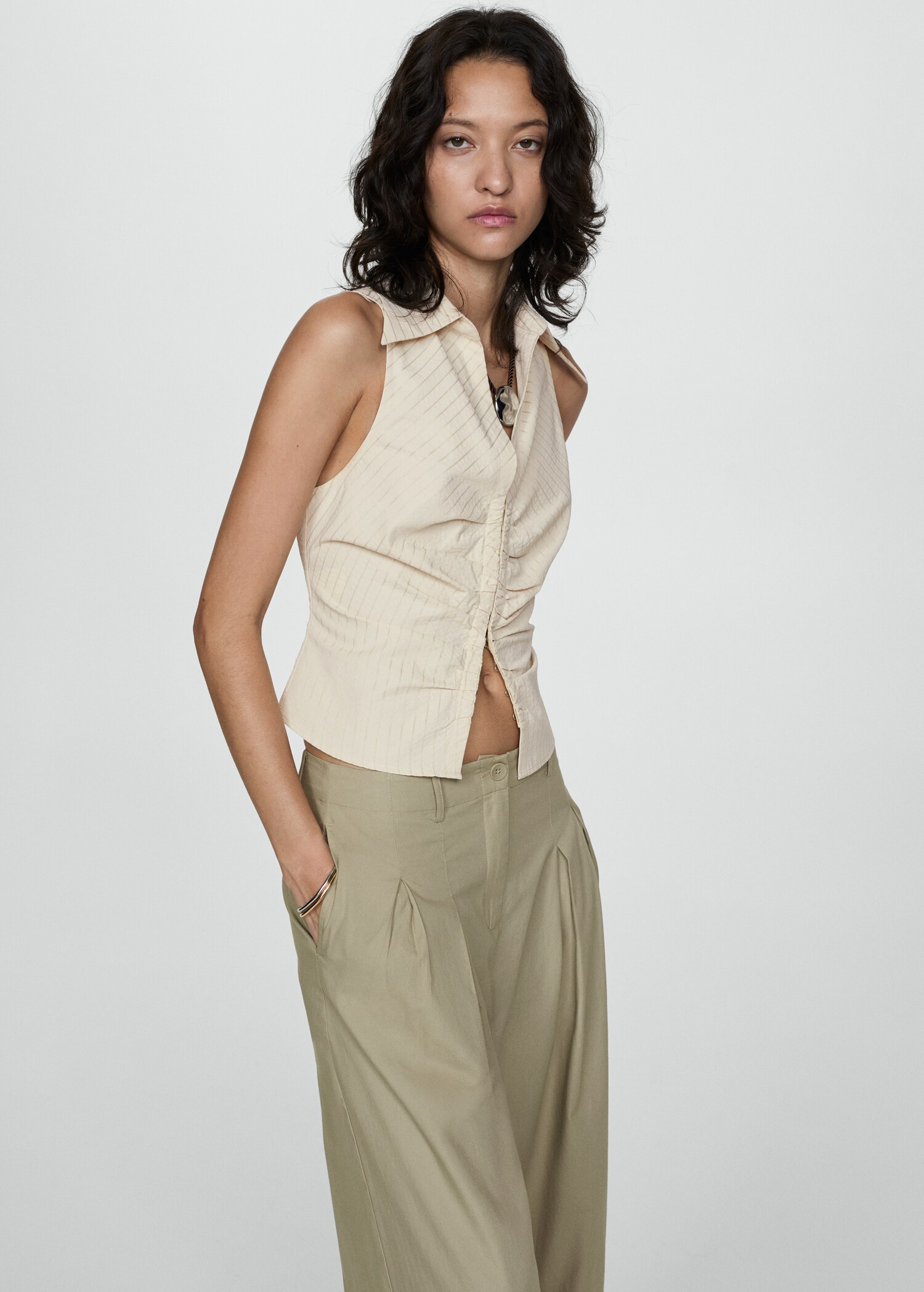 Cotton pleated trousers - Details of the article 1