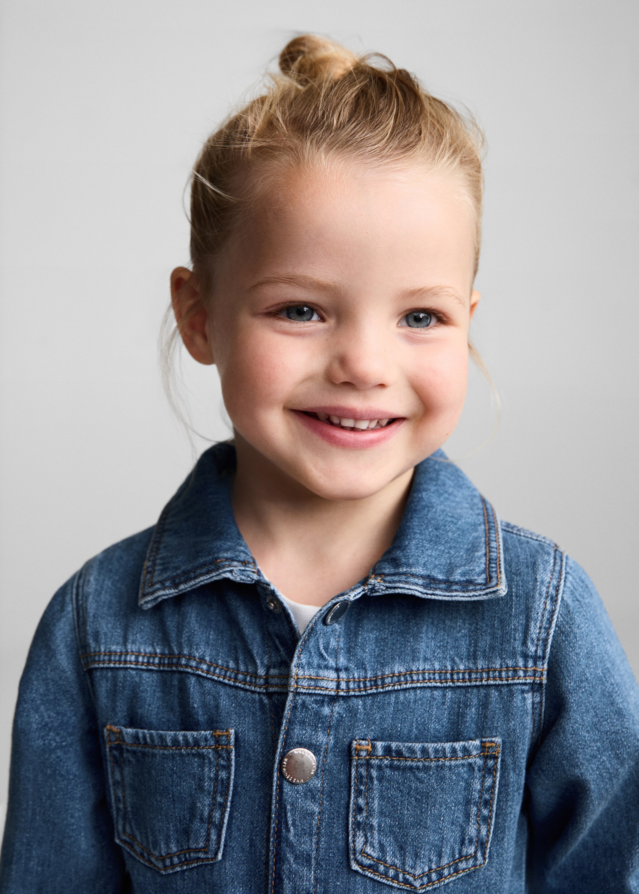 Denim shirt jumpsuit - Details of the article 1, Medium Blue. Ref: 77053272-00.