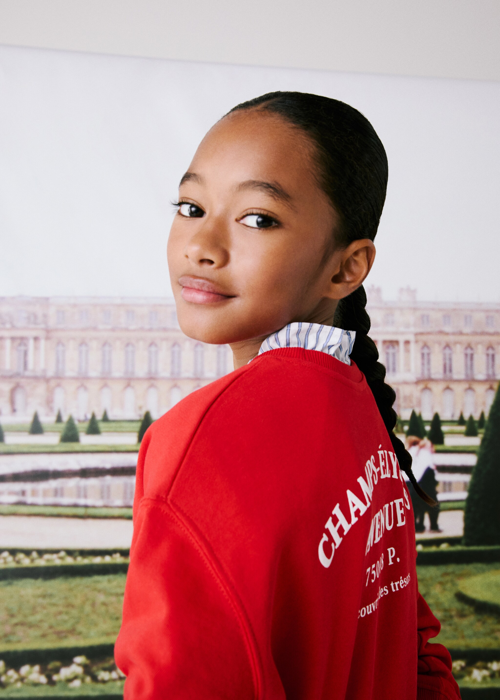 Embroidered detail cotton sweatshirt - Details of the article 5, Red. Ref: 77053273-00.