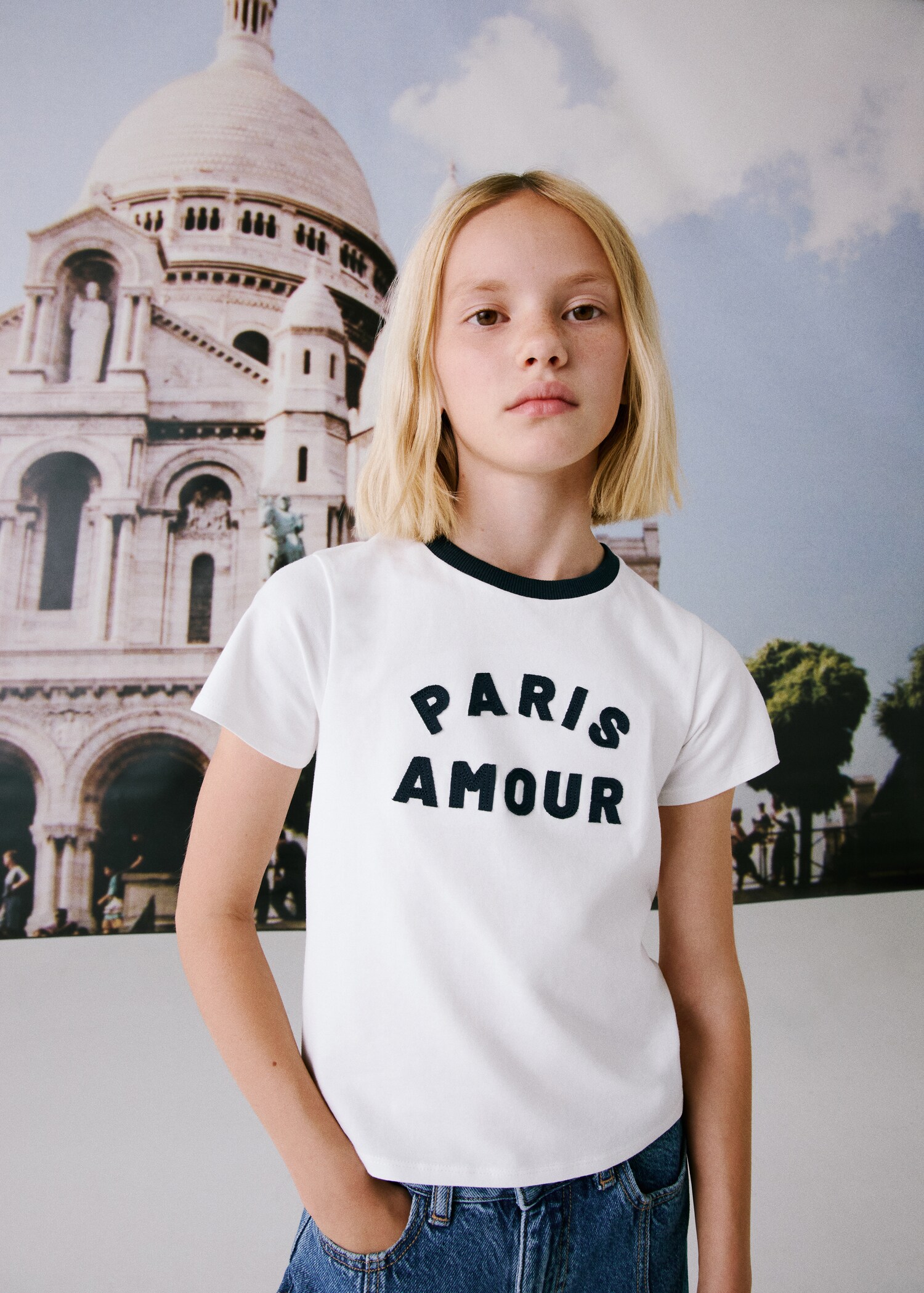 T-shirt com gola em contraste - Pormenor do artigo 5