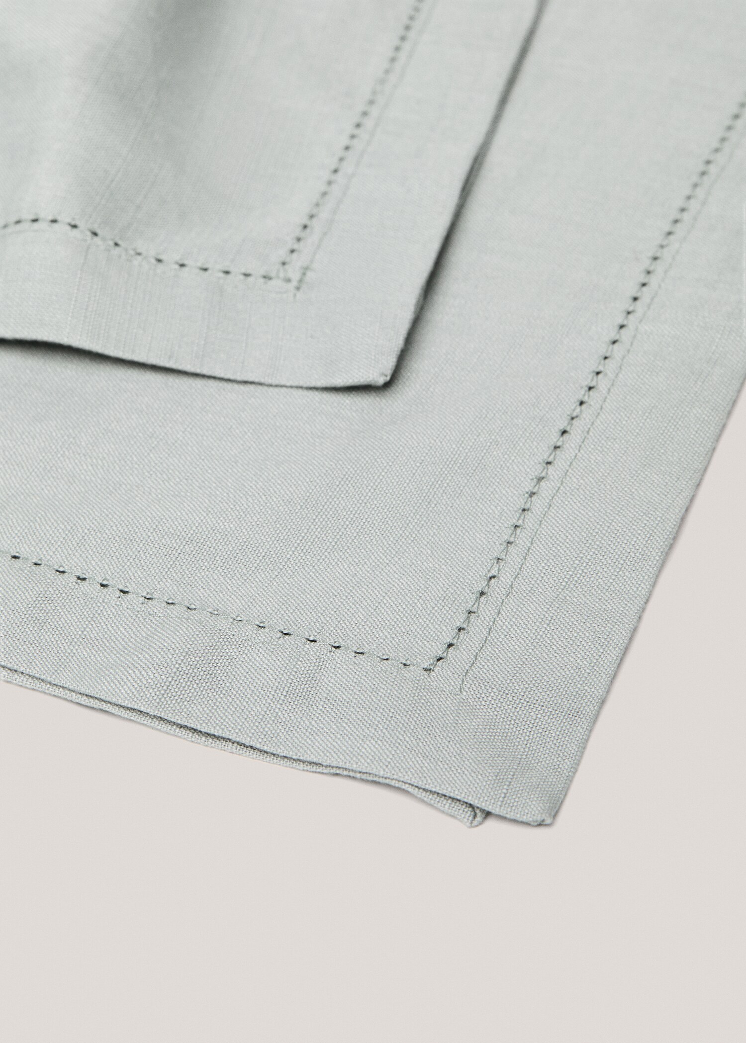 Hemstitch embroidered tablecloth 67x138 in - Details of the article 1