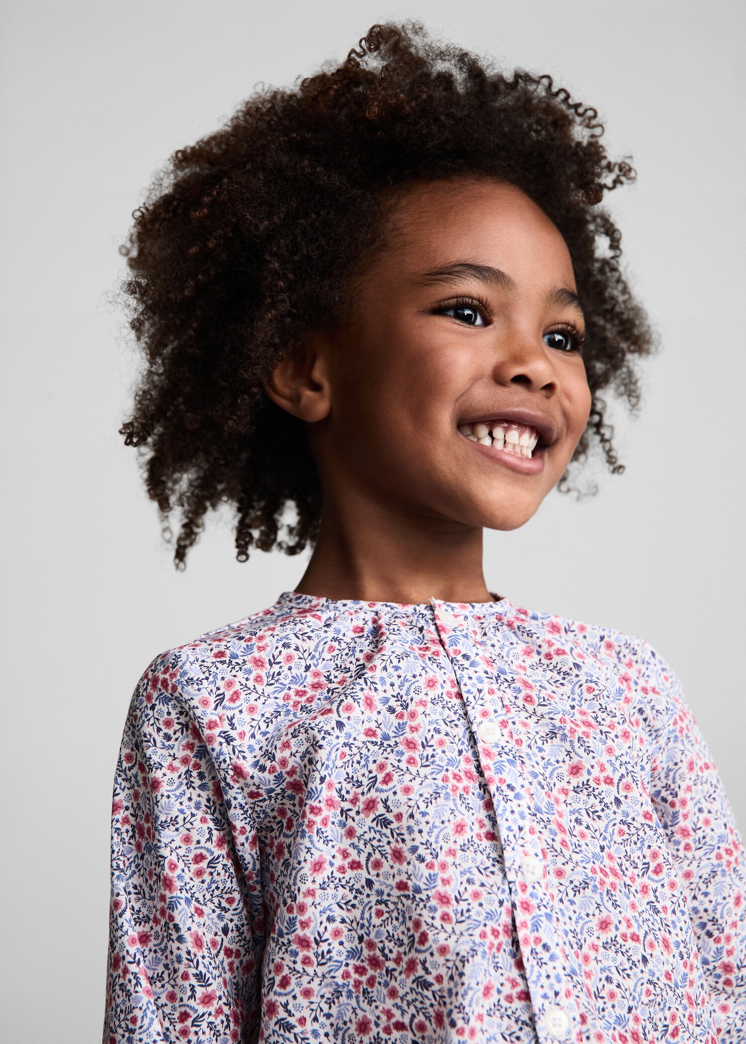 Bedruckte Bluse mit Knöpfen - Detail des Artikels 1