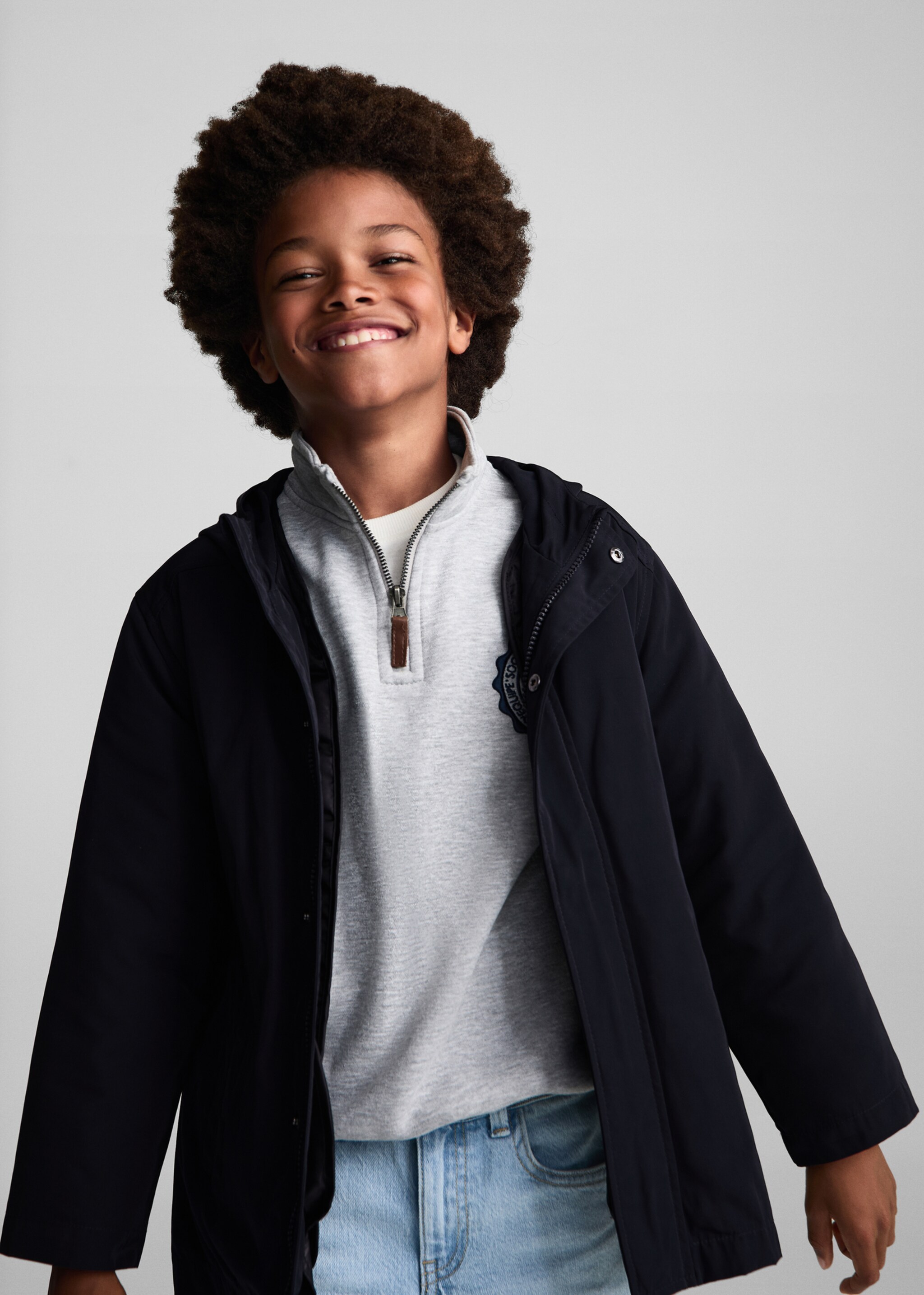 Hooded water-repellent coat - Medium plane, Dark Navy. Ref: 77054010-00.