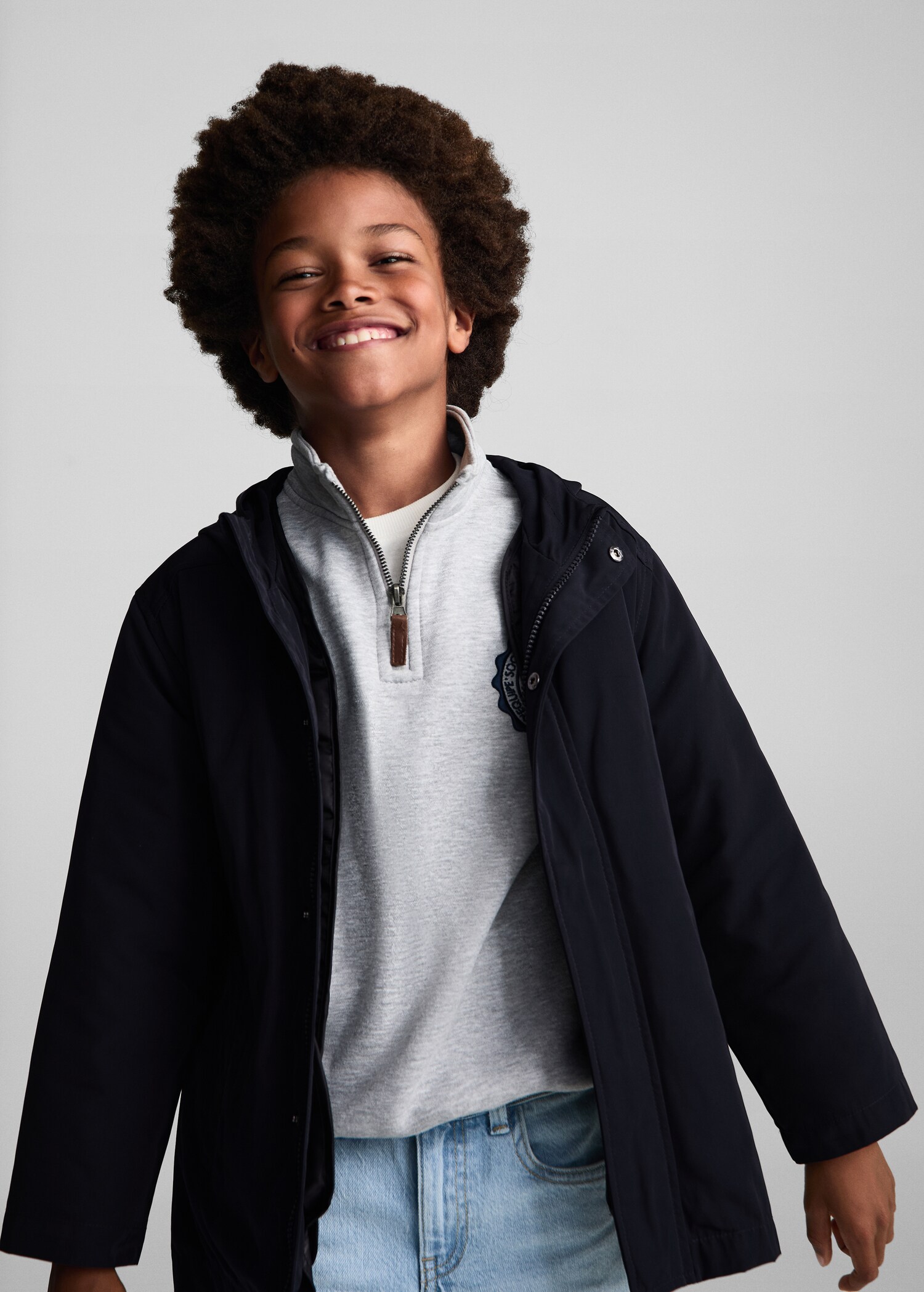 Hooded water-repellent coat - Medium plane