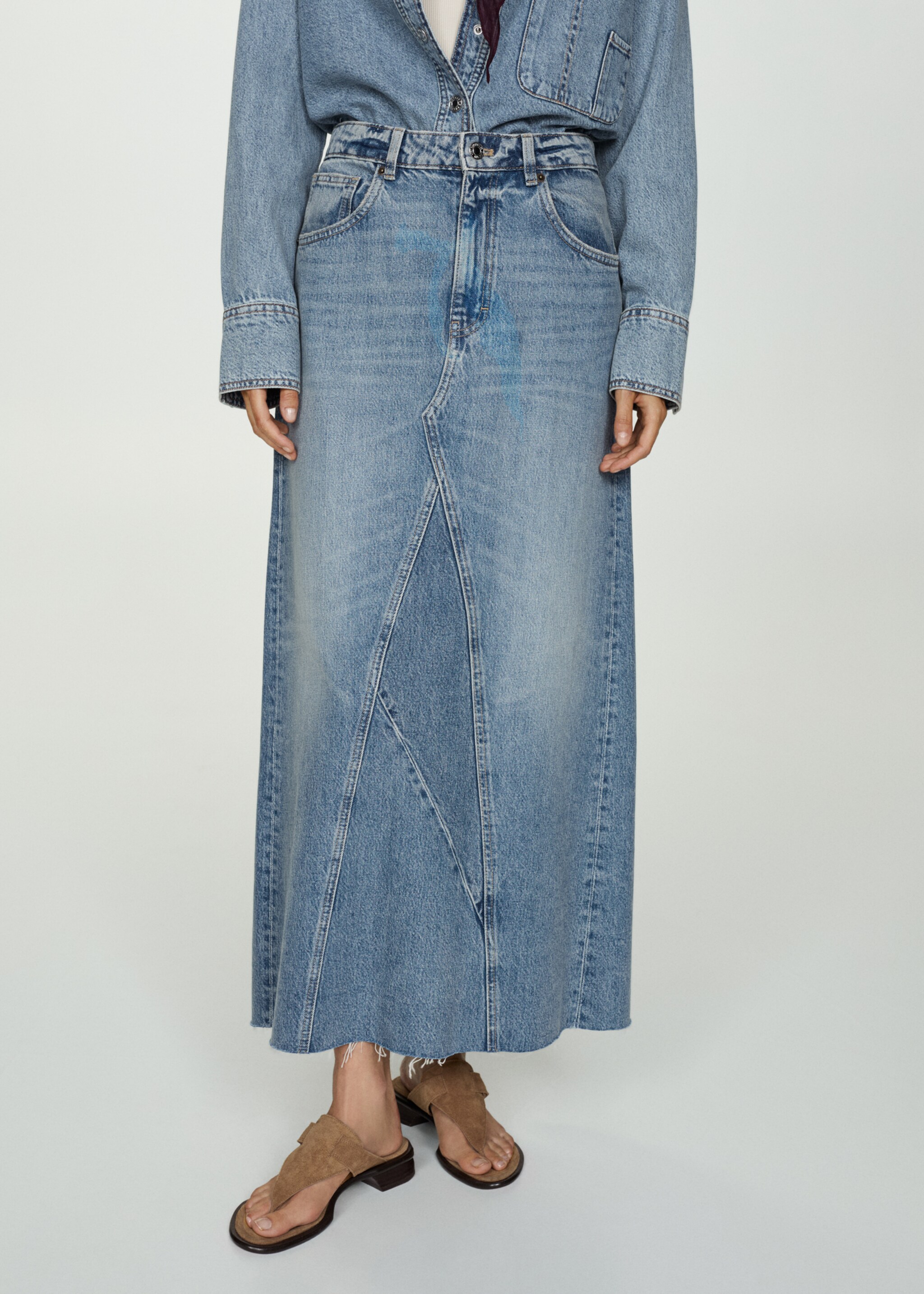 Slit denim skirt - Medium plane, Medium Blue. Ref: 77054017-00.