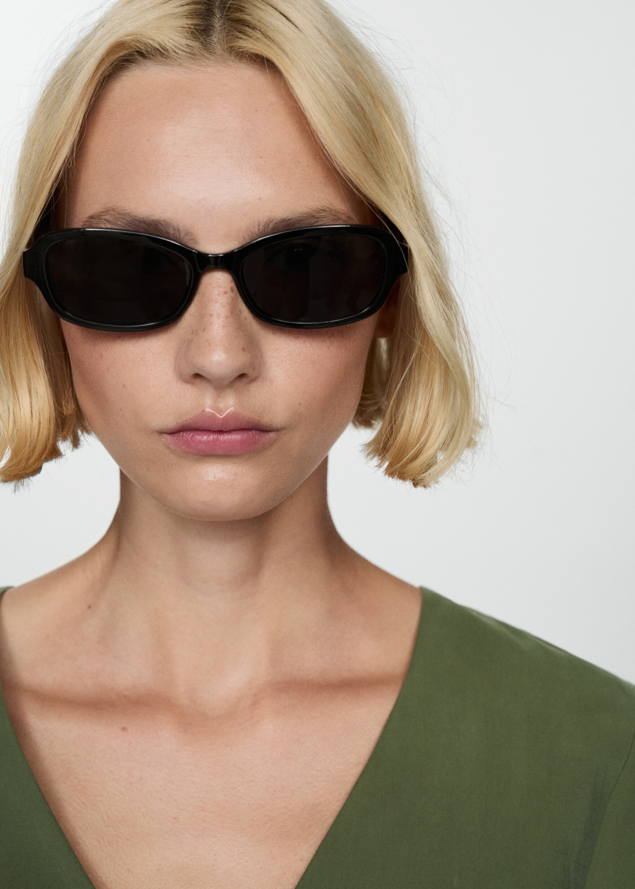 Knotted modal jumpsuit - Details of the article 1, Forest Green. Ref: 77054019-00.