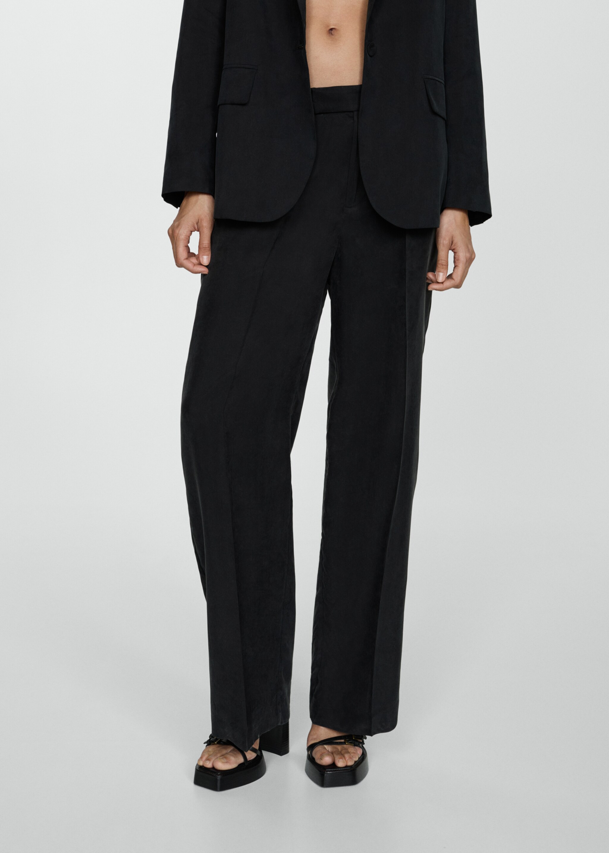 Straight-fit cupro trousers - Medium plane, Black. Ref: 77054024-00.