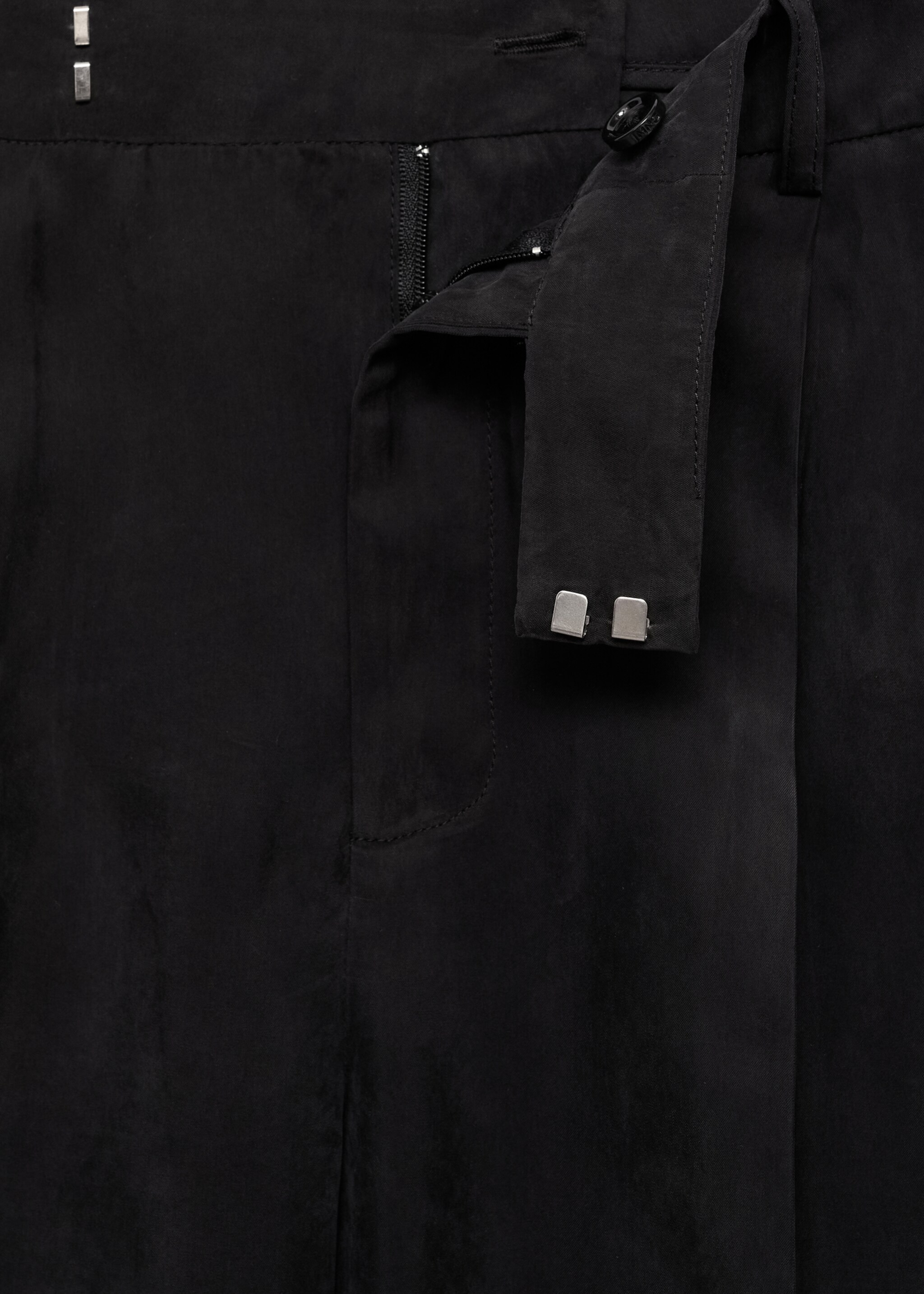 Straight-fit cupro trousers - Details of the article 8, Black. Ref: 77054024-00.