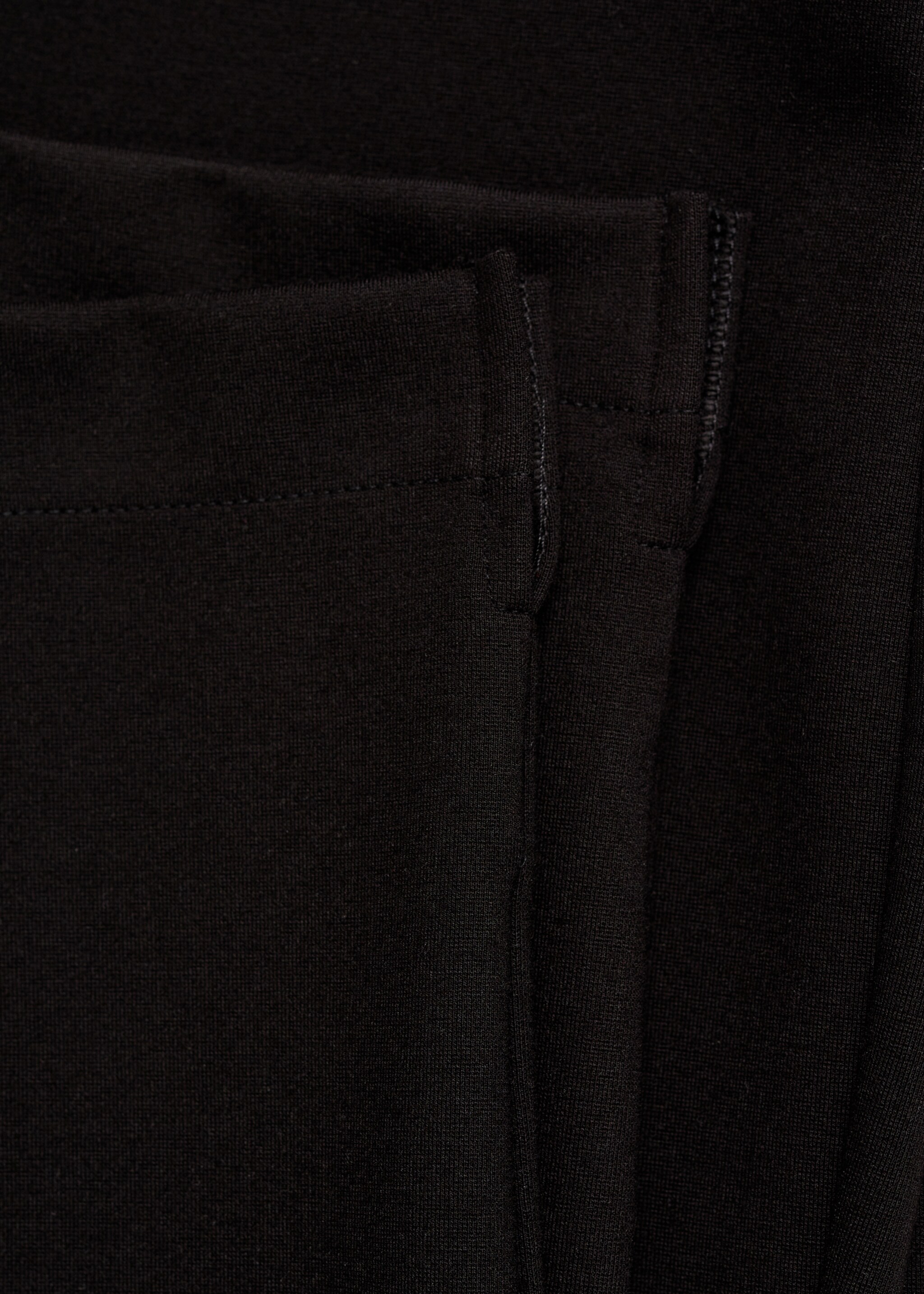 Capri leggings - Details of the article 8, Black. Ref: 77054029-00.