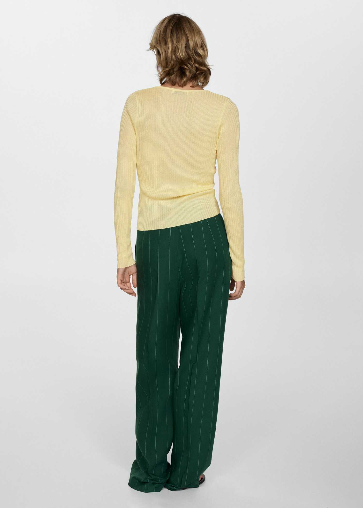 Fine ribbed-knit sweater - Reverse of the article