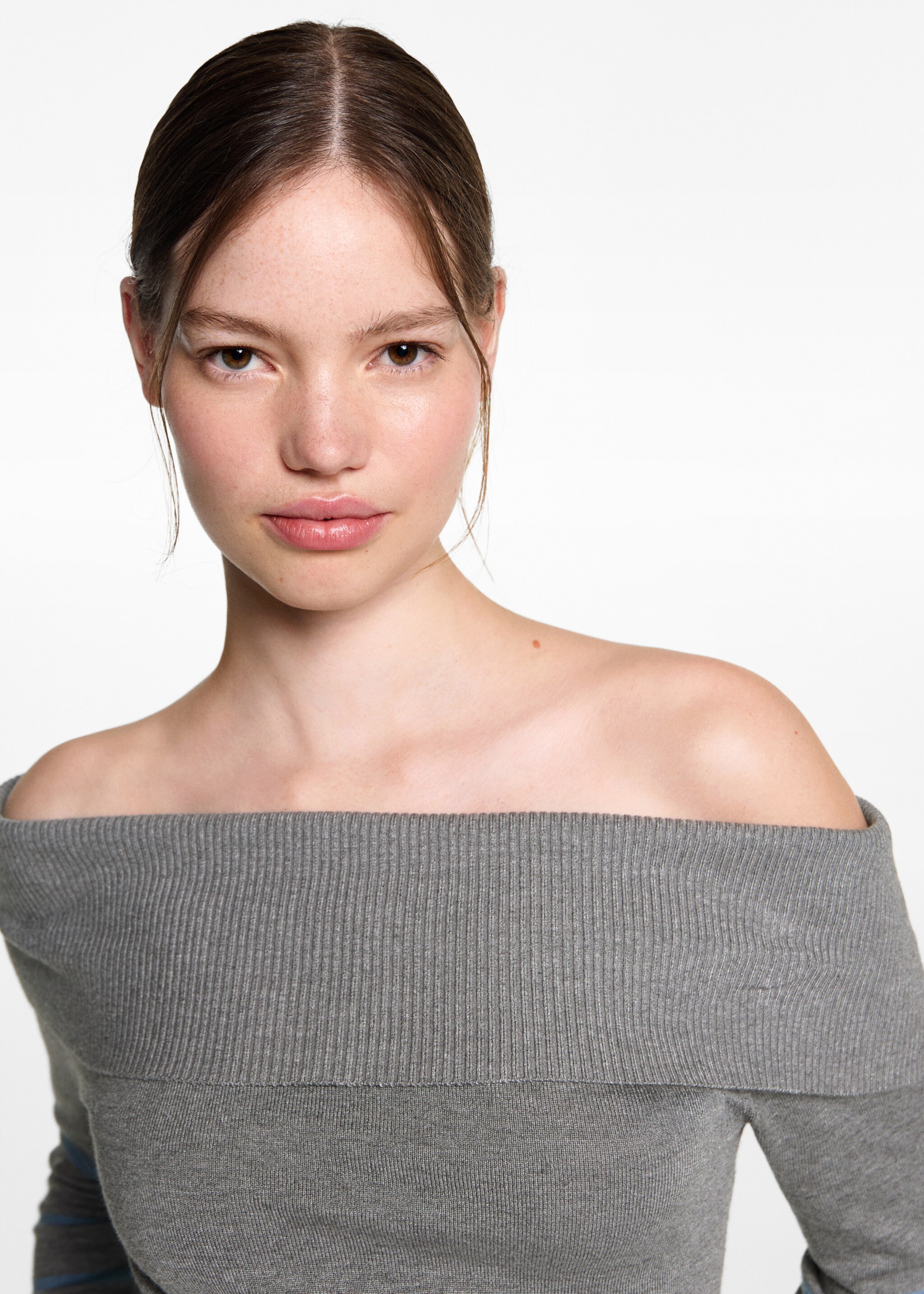 Open-shoulder striped sweater - Details of the article 1, Grey. Ref: 77054041-00.