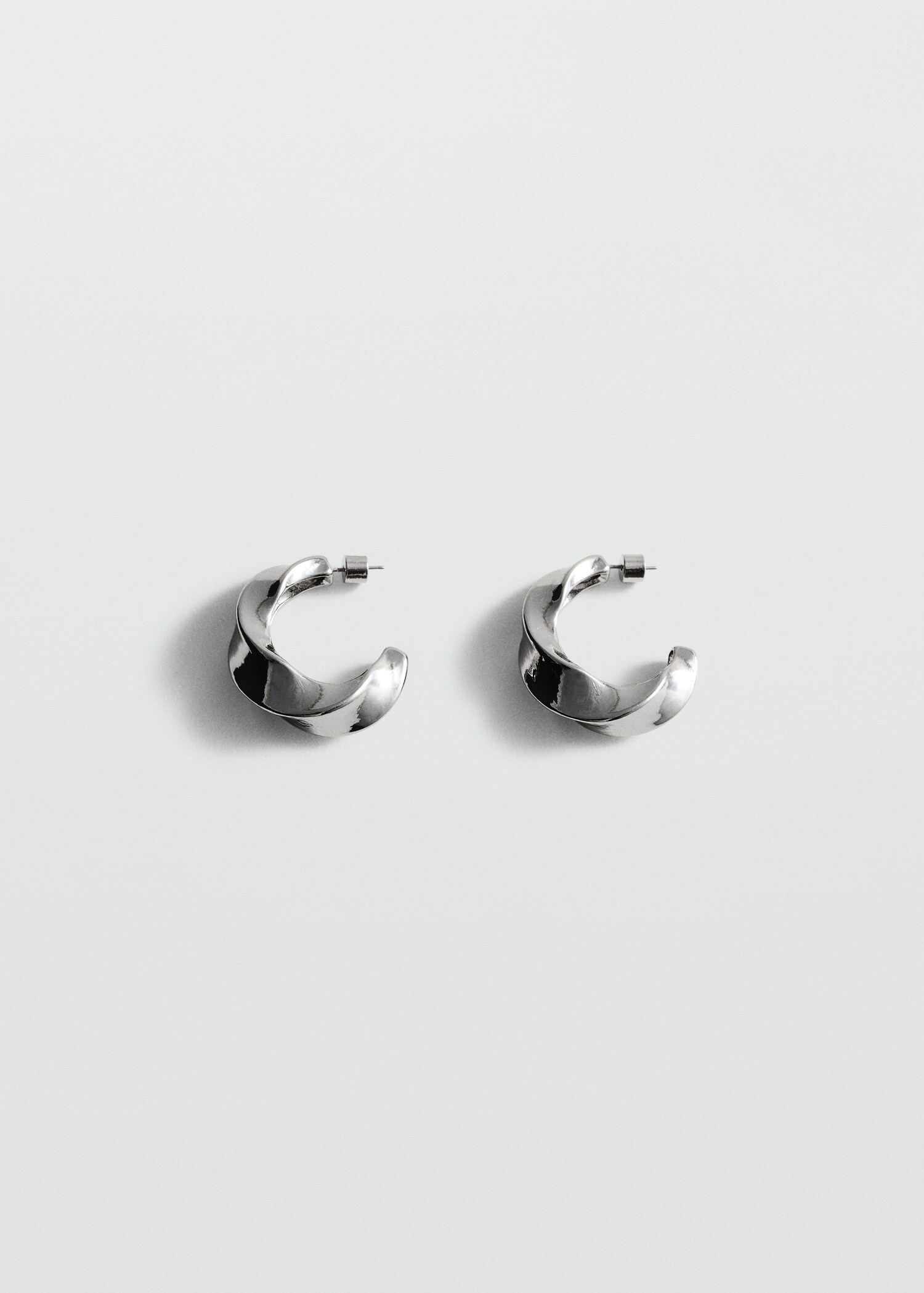 Twisted hoop earrings - Article without model