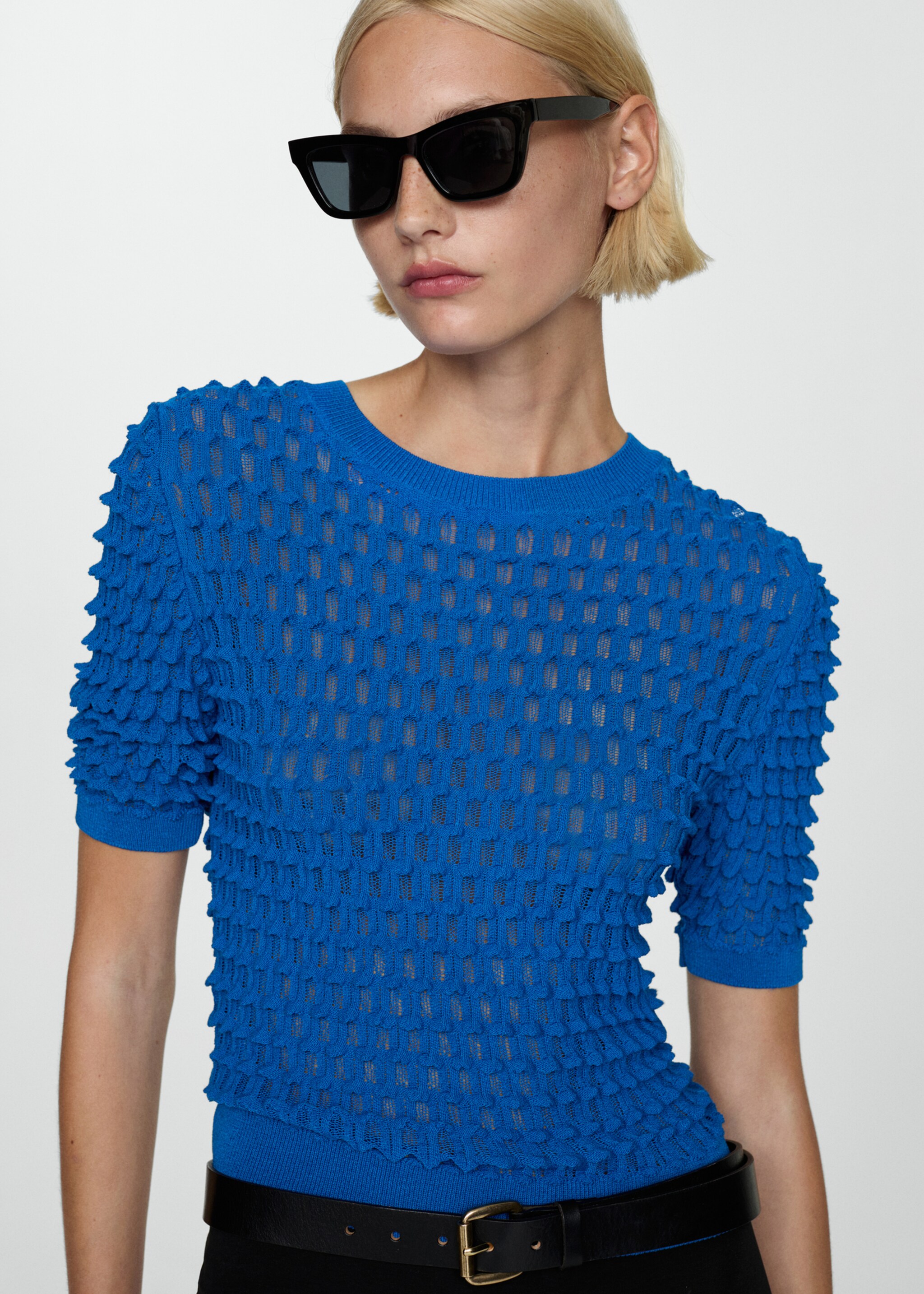 Short sleeve textured sweater - Medium plane, Vibrant blue. Ref: 77054061-00.