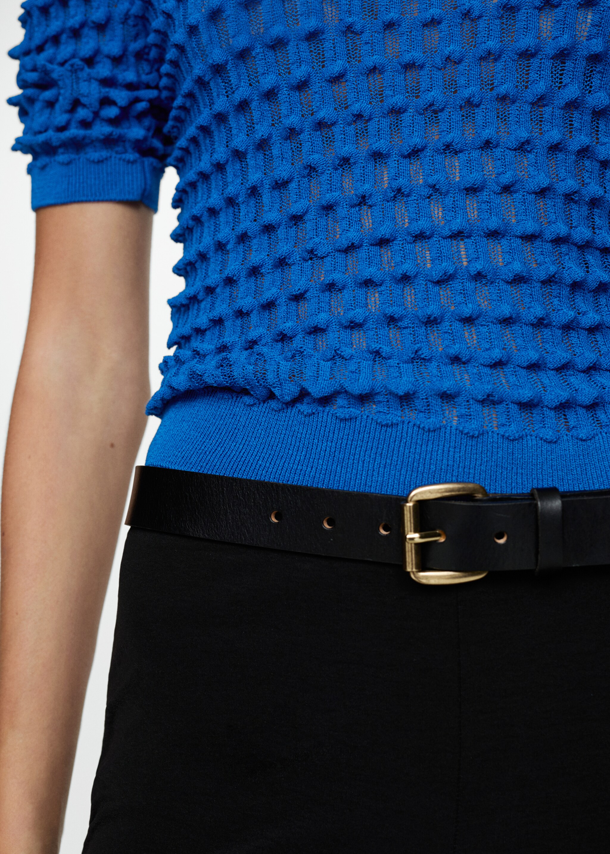 Short sleeve textured sweater - Details of the article 6, Vibrant blue. Ref: 77054061-00.