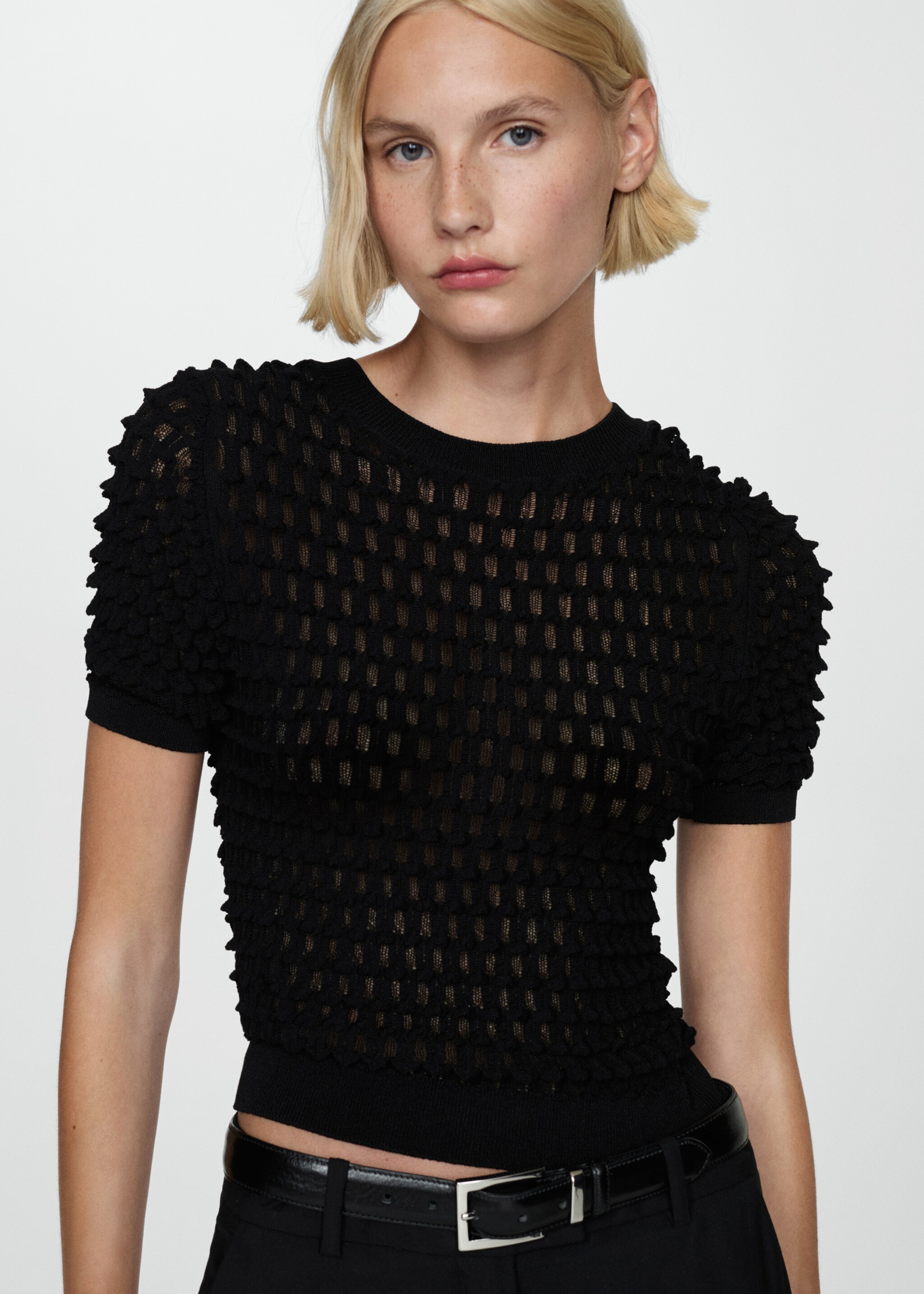 Short sleeve textured sweater - Medium plane, Black. Ref: 77054061-00.