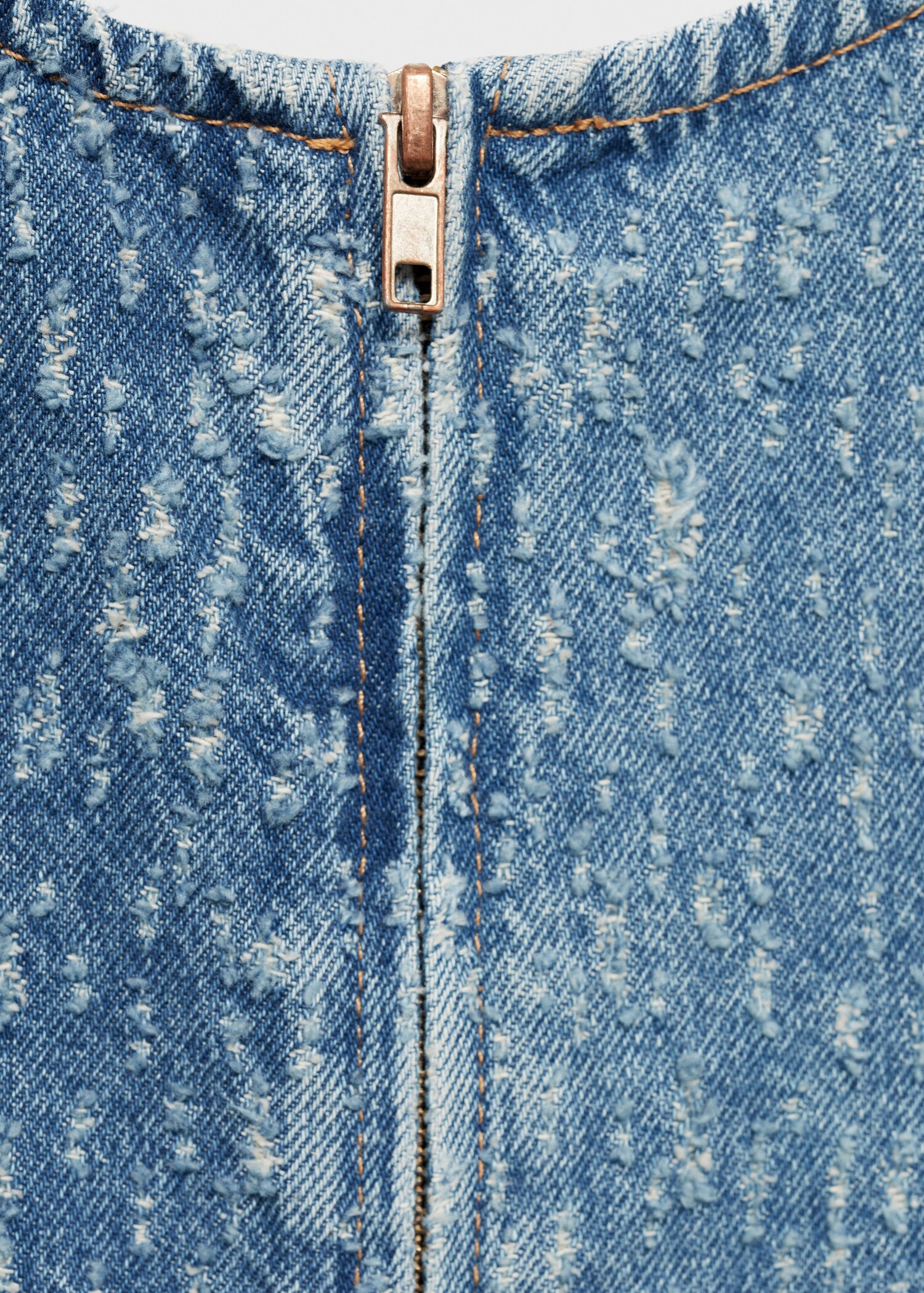 Kort denimklänning revor - Detaljer om artikeln 0