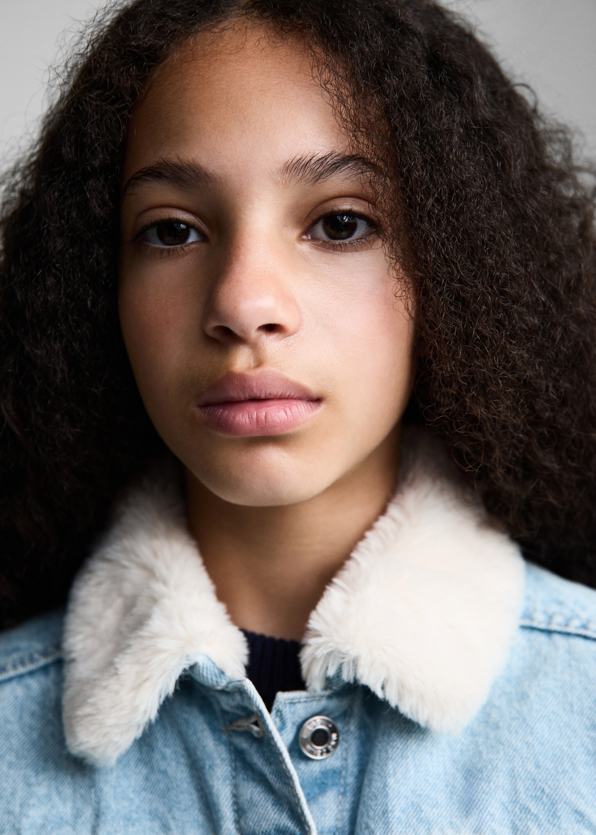 Fur-effect inner jacket - Details of the article 1, Light Blue. Ref: 77054434-00.