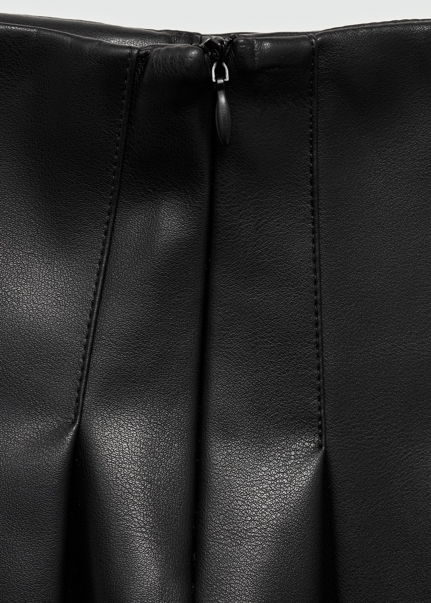 Leather-effect pleated mini-skirt - Details of the article 0
