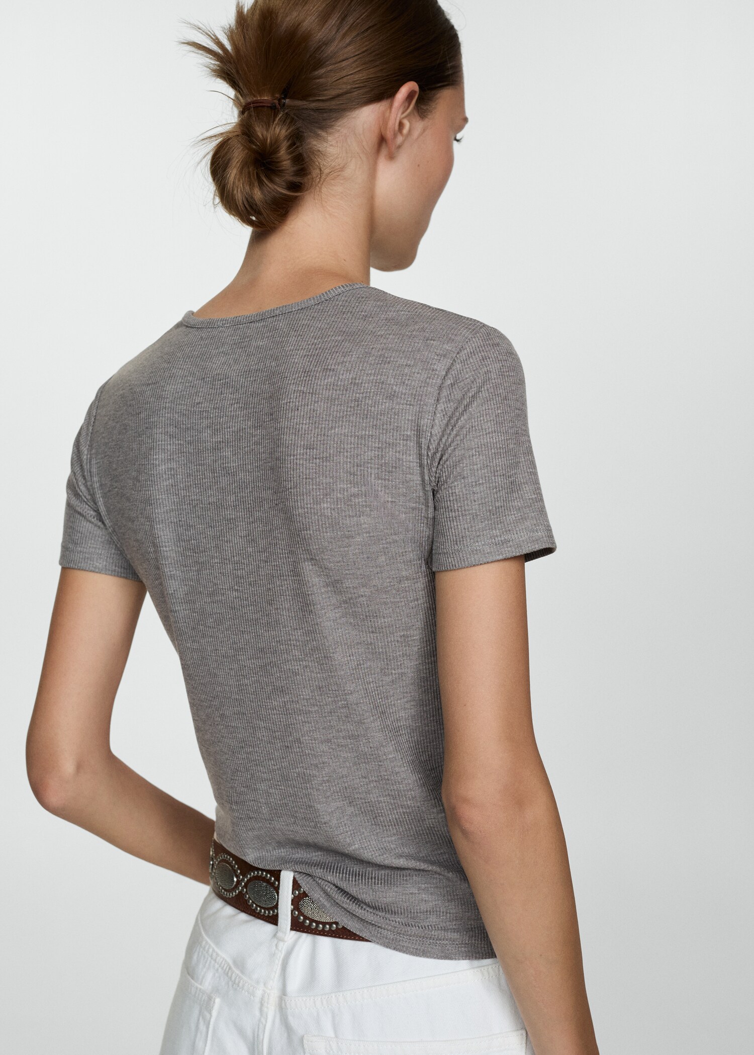 Buttoned lyocell t-shirt - Reverse of the article