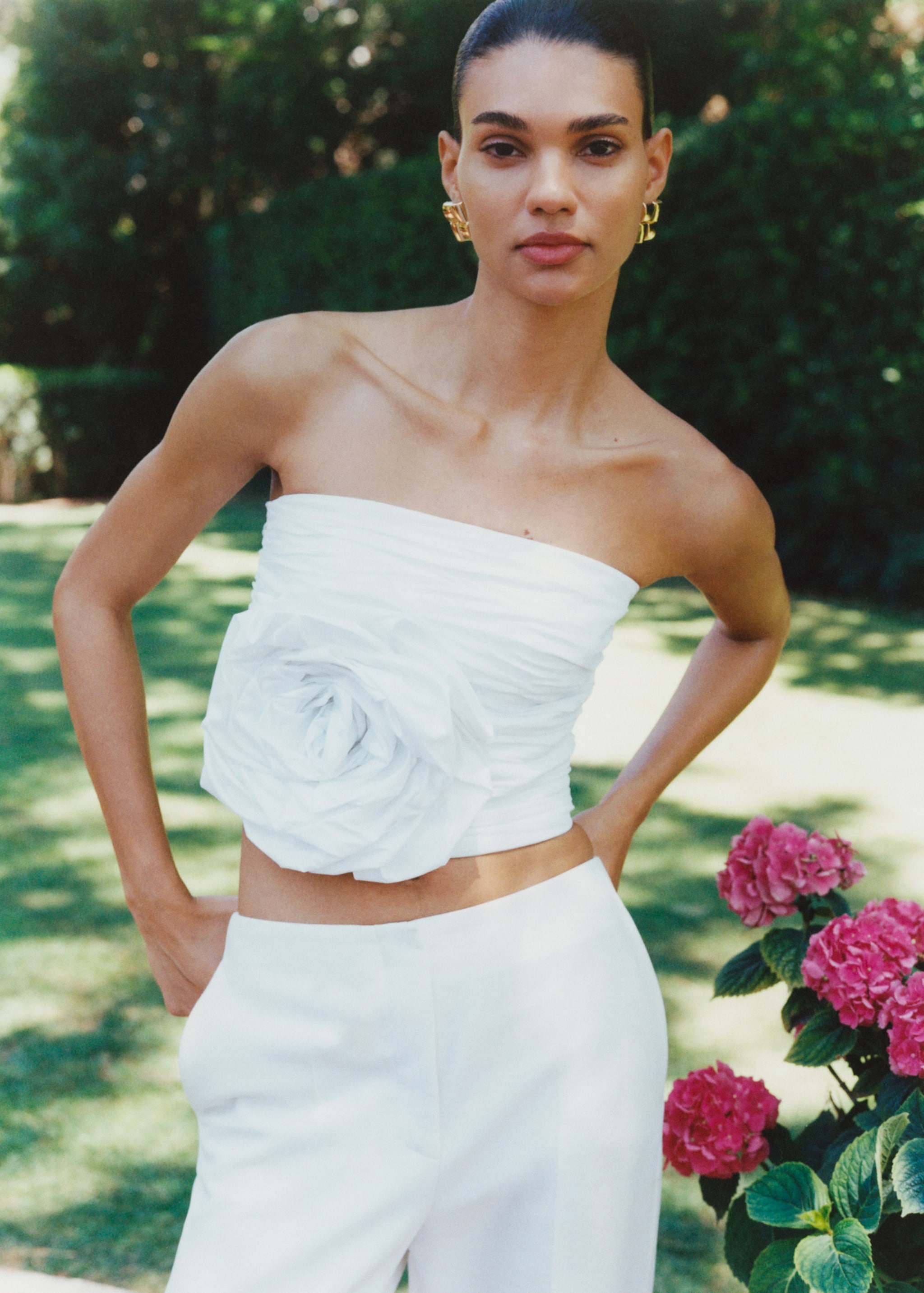 Maxi-flower ruched top - Details of the article 6, Off White. Ref: 77054454-00.