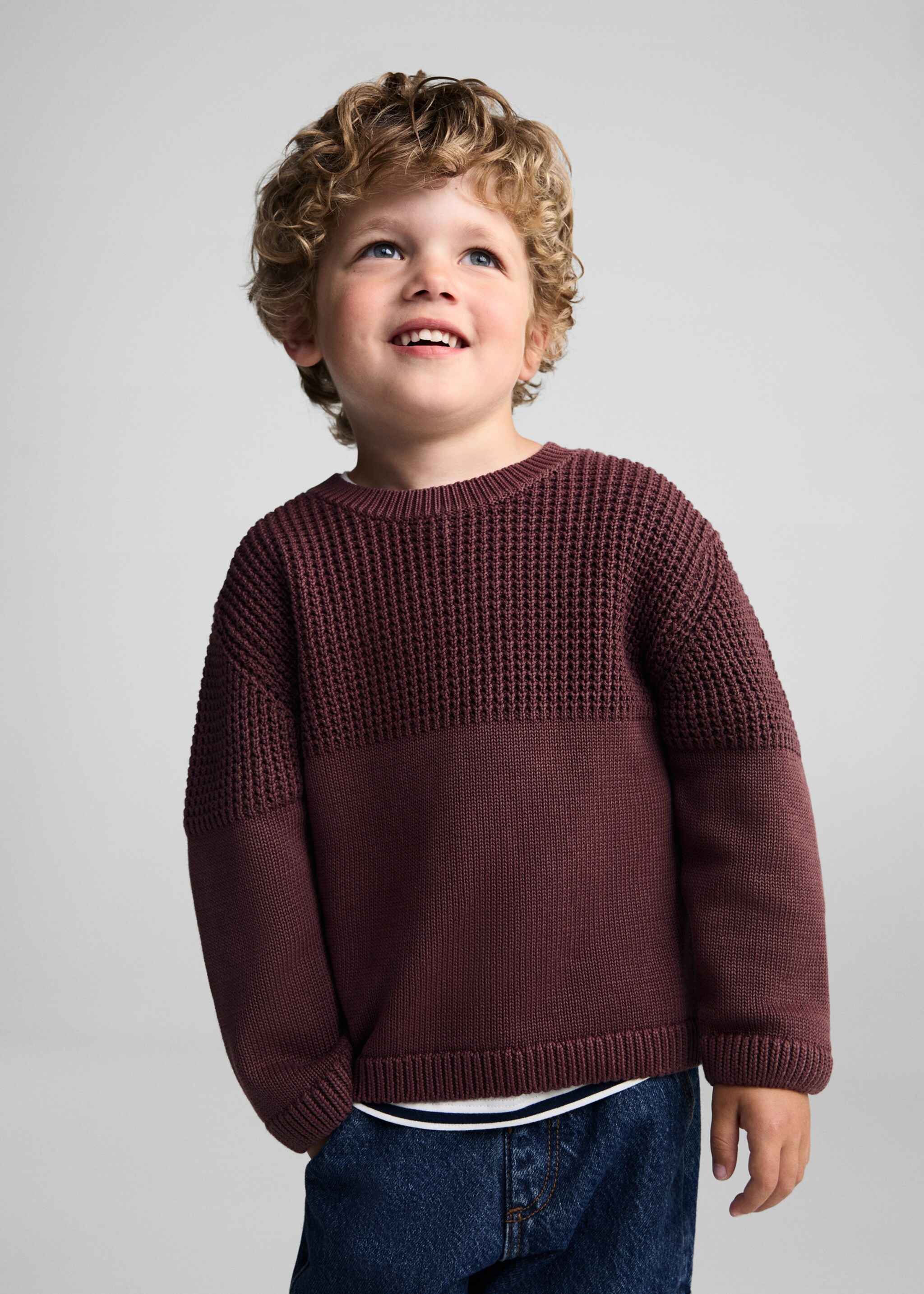 Contrasting knit sweater - Medium plane, Wine. Ref: 77054776-00.