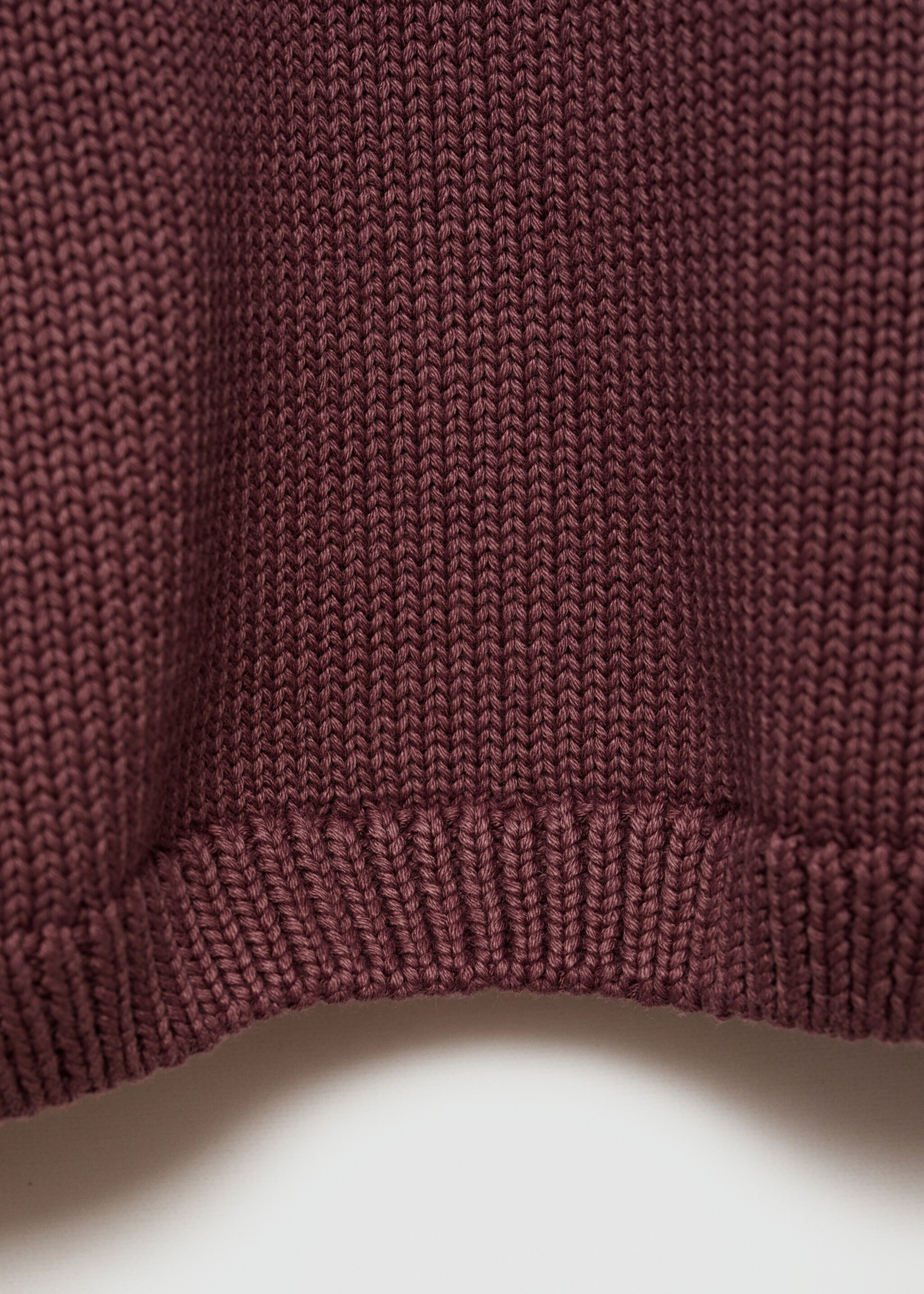 Contrasting knit sweater - Details of the article 0, Wine. Ref: 77054776-00.