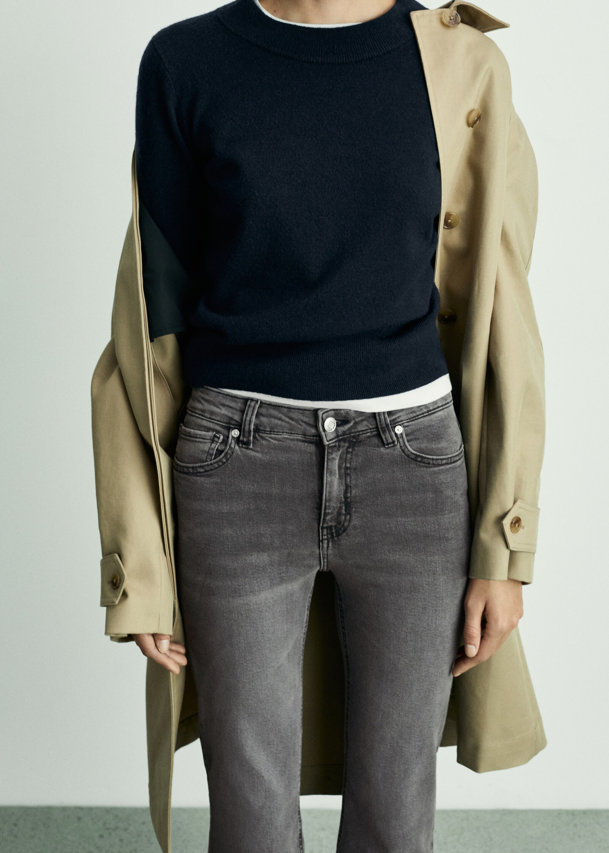 Sienna flared cropped jeans - Details of the article 6, Denim Grey. Ref: 77054785-00.